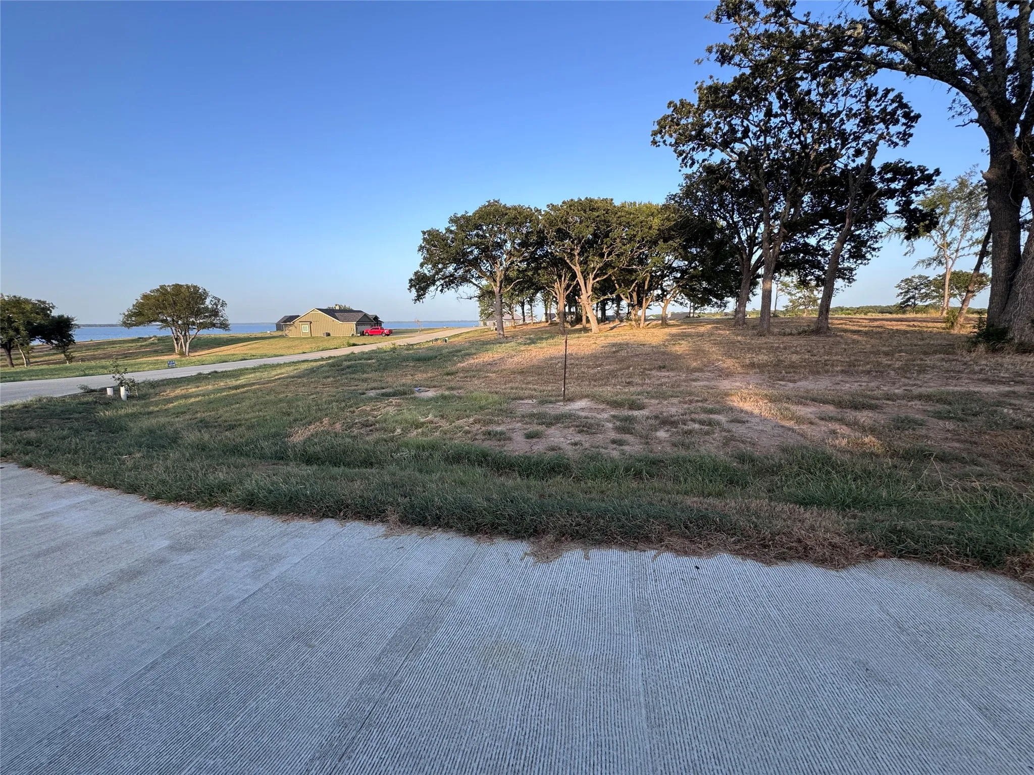 Unimproved Land For Sale in Hunt County , 308 Caro Drive, West Tawakoni, Texas 75474, 0, 0, Garage spaces, 0 Sqft, built in 0, Price $225,000, mls#21359921, Real Estate Agent in West Tawakoni, Homes For Sale in Hunt county, Homes For Sale in West Tawakoni, Realtor in West Tawakoni Texas, Real Estate Brokerage Independent Realty Texas, Luminita Cordes Realtor