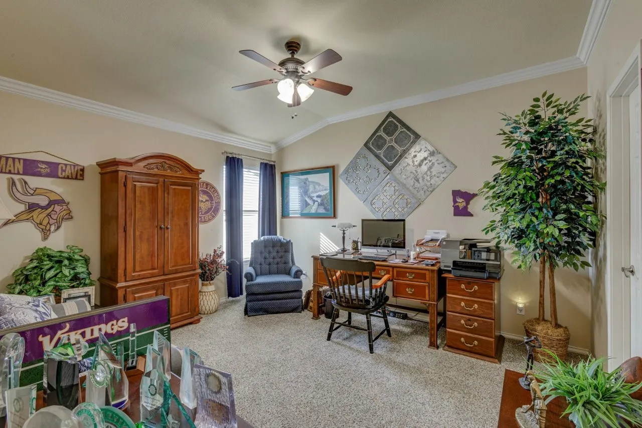 Townhouse For Sale in Rockwall County , 1886 Signal Ridge Place, Rockwall, Texas 75032, 2 Bedroom, 2 Bathroom, 2 Garage spaces, 1,337 Sqft, built in 1997, Price $379,900, mls#21354570, Real Estate Agent in Rockwall, Homes For Sale in Rockwall county, Homes For Sale in Rockwall, Realtor in Rockwall Texas, Real Estate Brokerage Independent Realty Texas, Luminita Cordes Realtor