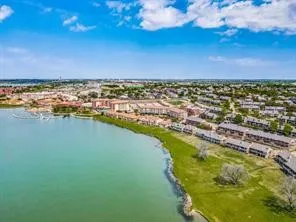 Townhouse For Sale in Rockwall County , 1886 Signal Ridge Place, Rockwall, Texas 75032, 2 Bedroom, 2 Bathroom, 2 Garage spaces, 1,337 Sqft, built in 1997, Price $379,900, mls#21354570, Real Estate Agent in Rockwall, Homes For Sale in Rockwall county, Homes For Sale in Rockwall, Realtor in Rockwall Texas, Real Estate Brokerage Independent Realty Texas, Luminita Cordes Realtor