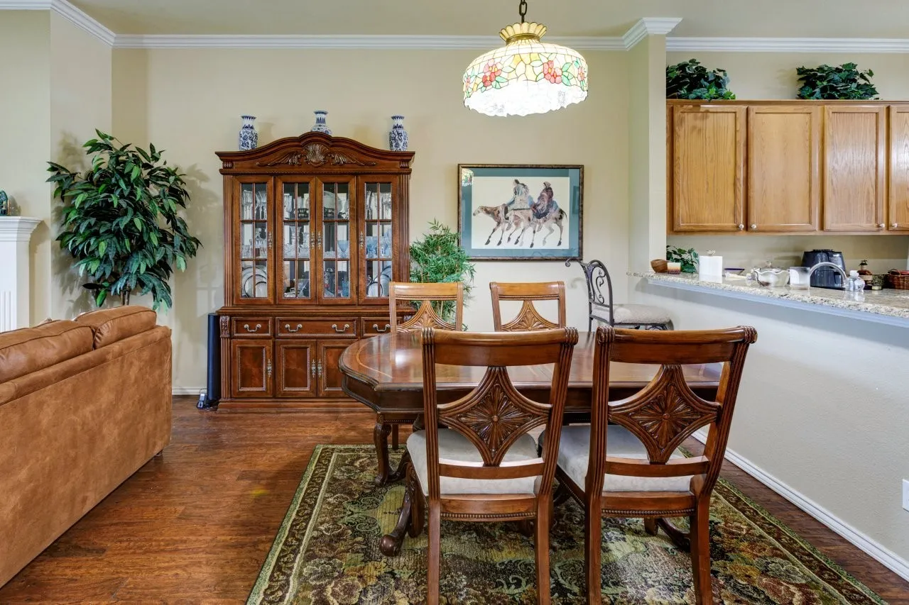 Townhouse For Sale in Rockwall County , 1886 Signal Ridge Place, Rockwall, Texas 75032, 2 Bedroom, 2 Bathroom, 2 Garage spaces, 1,337 Sqft, built in 1997, Price $379,900, mls#21354570, Real Estate Agent in Rockwall, Homes For Sale in Rockwall county, Homes For Sale in Rockwall, Realtor in Rockwall Texas, Real Estate Brokerage Independent Realty Texas, Luminita Cordes Realtor