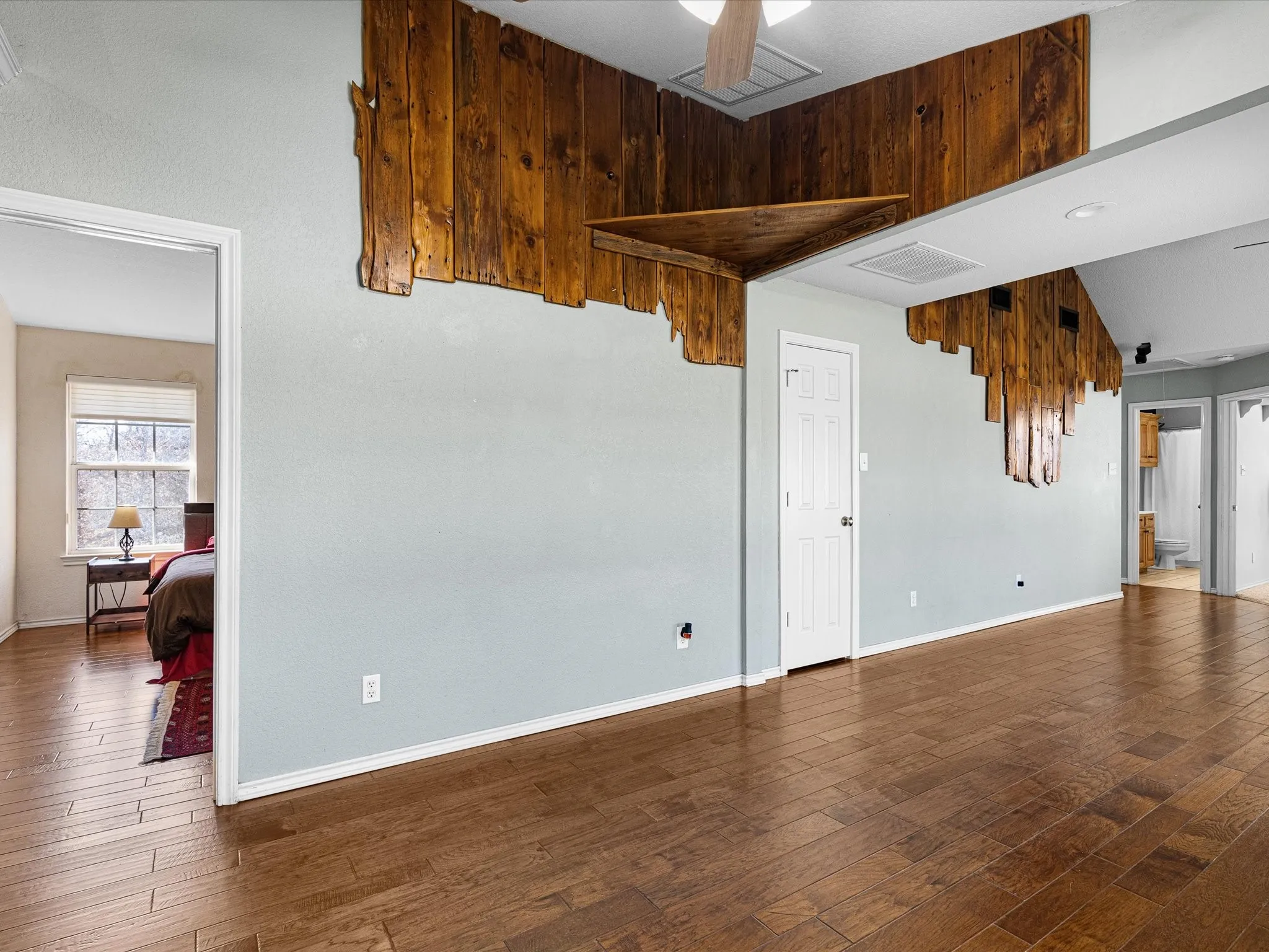 Single Family Residence For Sale in Wise County , 768 Longbranch Drive, Decatur, Texas 76234, 3 Bedroom, 2 Bathroom, Garage spaces, 1,869 Sqft, built in 2001, mls#21359759, Real Estate Agent in Decatur, Homes For Sale in Wise county, Homes For Sale in Decatur, Realtor in Decatur Texas, Real Estate Brokerage Independent Realty Texas, Luminita Cordes Realtor