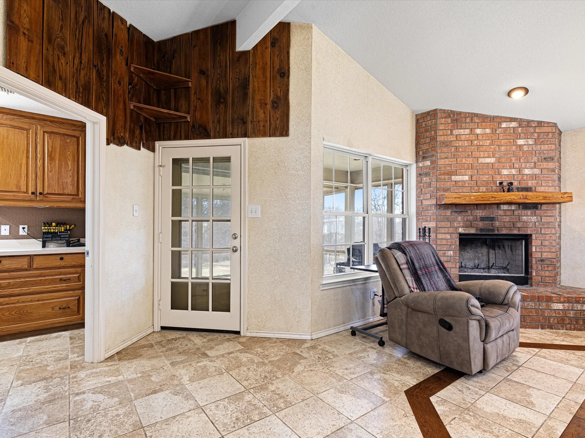 Wood burning fireplace
