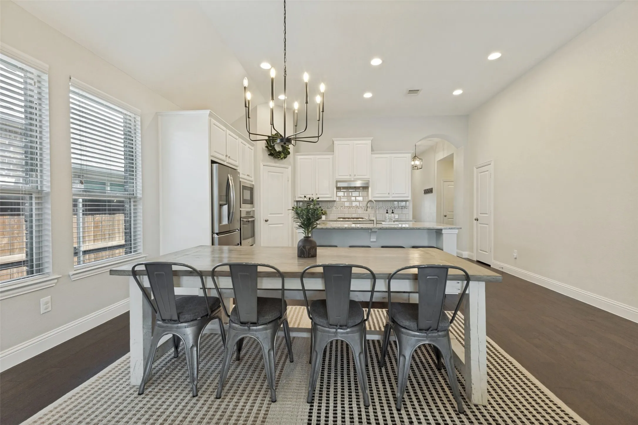 Single Family Residence For Sale in Collin County , 2124 Bishop Barrel Lane, St Paul, Texas 75098, 4 Bedroom, 3 Bathroom, 2 Garage spaces, 2,059 Sqft, built in 2016, mls#21348063, Real Estate Agent in St Paul, Homes For Sale in Collin county, Homes For Sale in St Paul, Realtor in St Paul Texas, Real Estate Brokerage Independent Realty Texas, Luminita Cordes Realtor