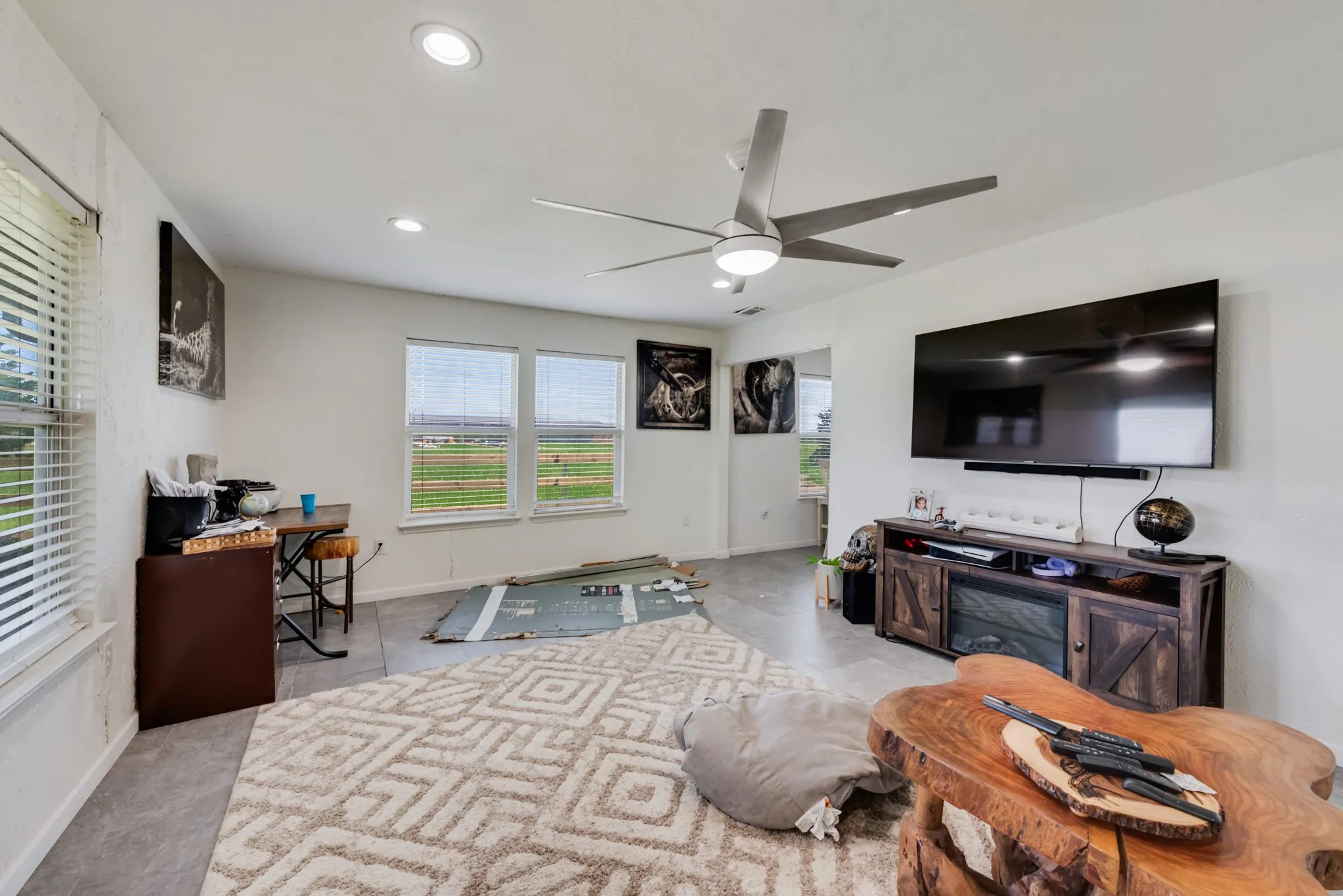 Single Family Residence For Sale in Collin County , 354 N FM 1138, Nevada, Texas 75173, 2 Bedroom, 1 Bathroom, Garage spaces, 1,120 Sqft, built in 1965, mls#21358194, Real Estate Agent in Nevada, Homes For Sale in Collin county, Homes For Sale in Nevada, Realtor in Nevada Texas, Real Estate Brokerage Independent Realty Texas, Luminita Cordes Realtor