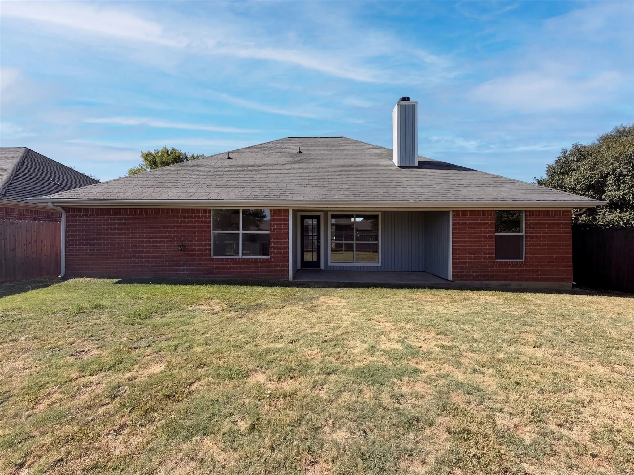 Single Family Residence For Sale in Tarrant County , 6037 Sundown Drive, Watauga, Texas 76148, 3 Bedroom, 2 Bathroom, 2 Garage spaces, 1,640 Sqft, built in 1990, mls#21359923, Real Estate Agent in Watauga, Homes For Sale in Tarrant county, Homes For Sale in Watauga, Realtor in Watauga Texas, Real Estate Brokerage Independent Realty Texas, Luminita Cordes Realtor