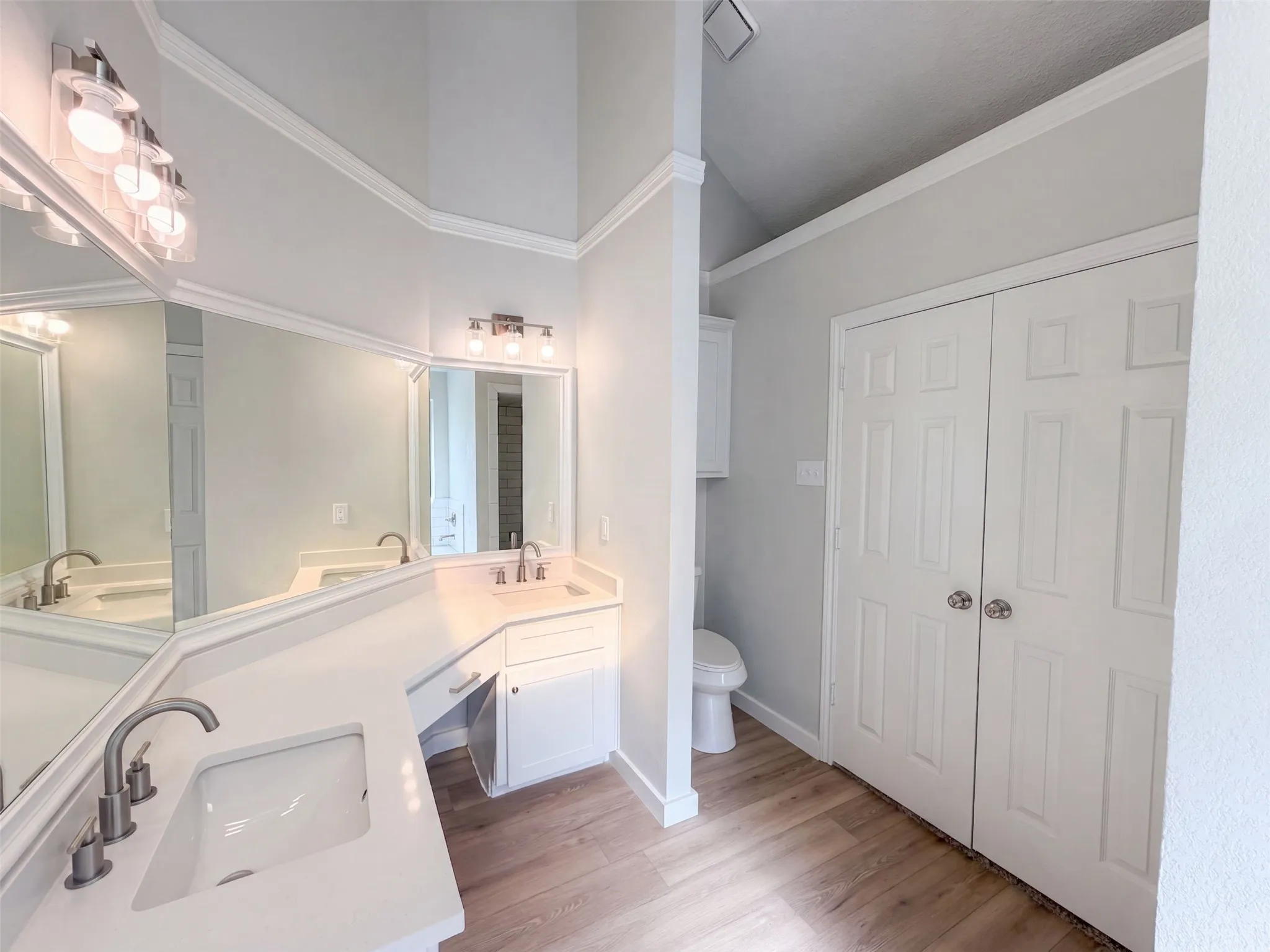 Single Family Residence For Sale in Tarrant County , 6037 Sundown Drive, Watauga, Texas 76148, 3 Bedroom, 2 Bathroom, 2 Garage spaces, 1,640 Sqft, built in 1990, mls#21359923, Real Estate Agent in Watauga, Homes For Sale in Tarrant county, Homes For Sale in Watauga, Realtor in Watauga Texas, Real Estate Brokerage Independent Realty Texas, Luminita Cordes Realtor