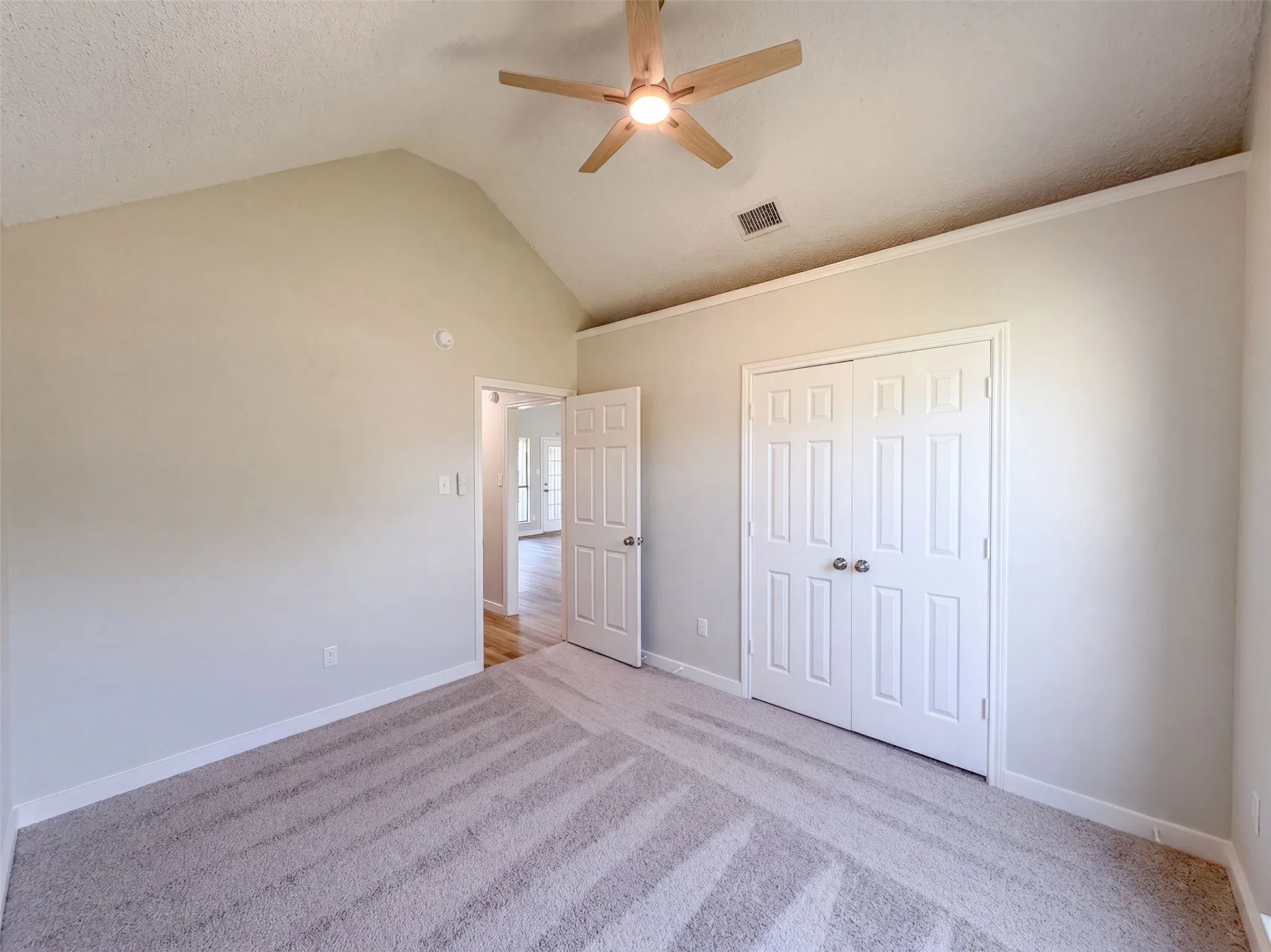 Single Family Residence For Sale in Tarrant County , 6037 Sundown Drive, Watauga, Texas 76148, 3 Bedroom, 2 Bathroom, 2 Garage spaces, 1,640 Sqft, built in 1990, mls#21359923, Real Estate Agent in Watauga, Homes For Sale in Tarrant county, Homes For Sale in Watauga, Realtor in Watauga Texas, Real Estate Brokerage Independent Realty Texas, Luminita Cordes Realtor