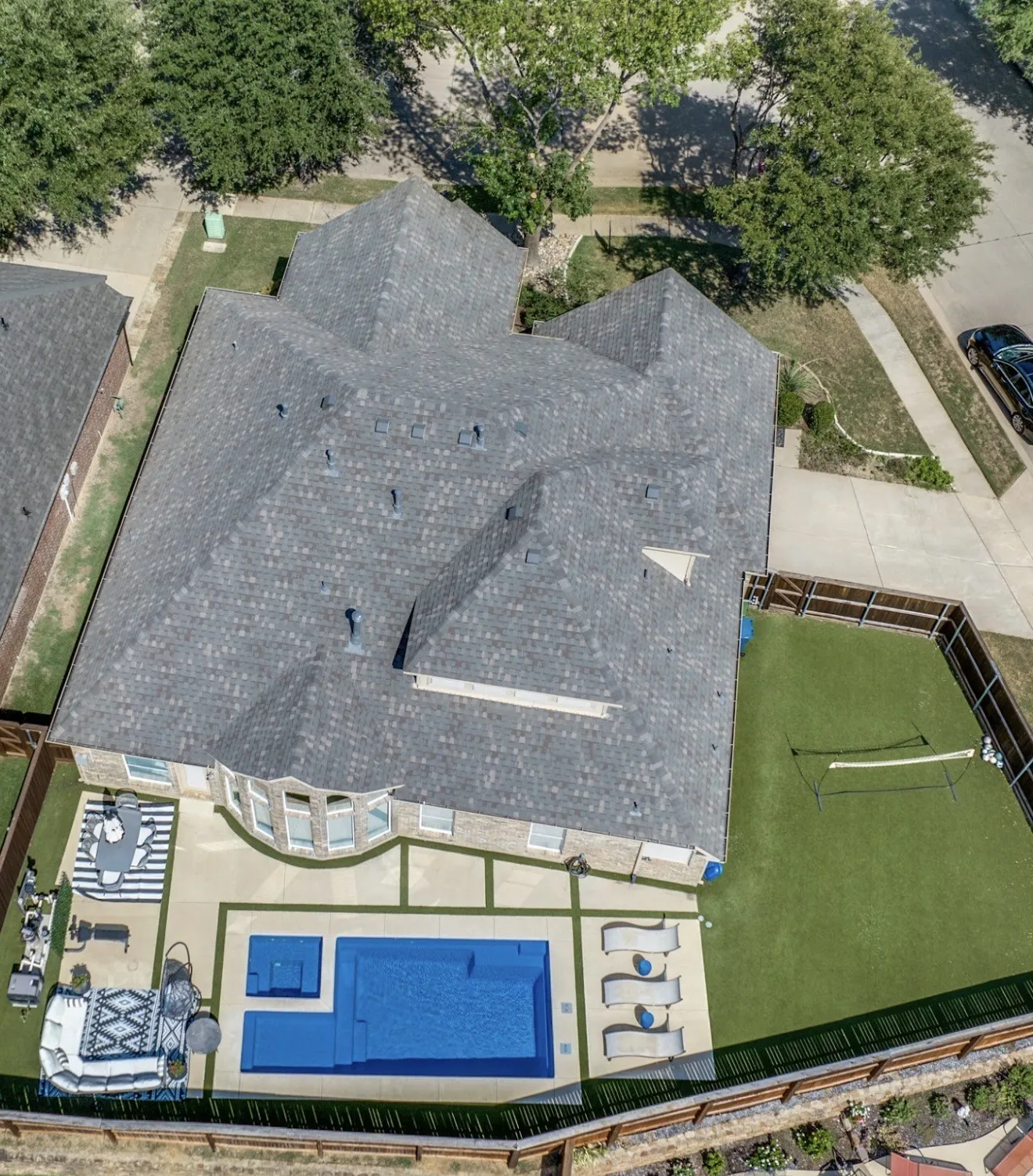 Spacious corner lot. Just about 2 blocks to the golf club. Private memberships are available.