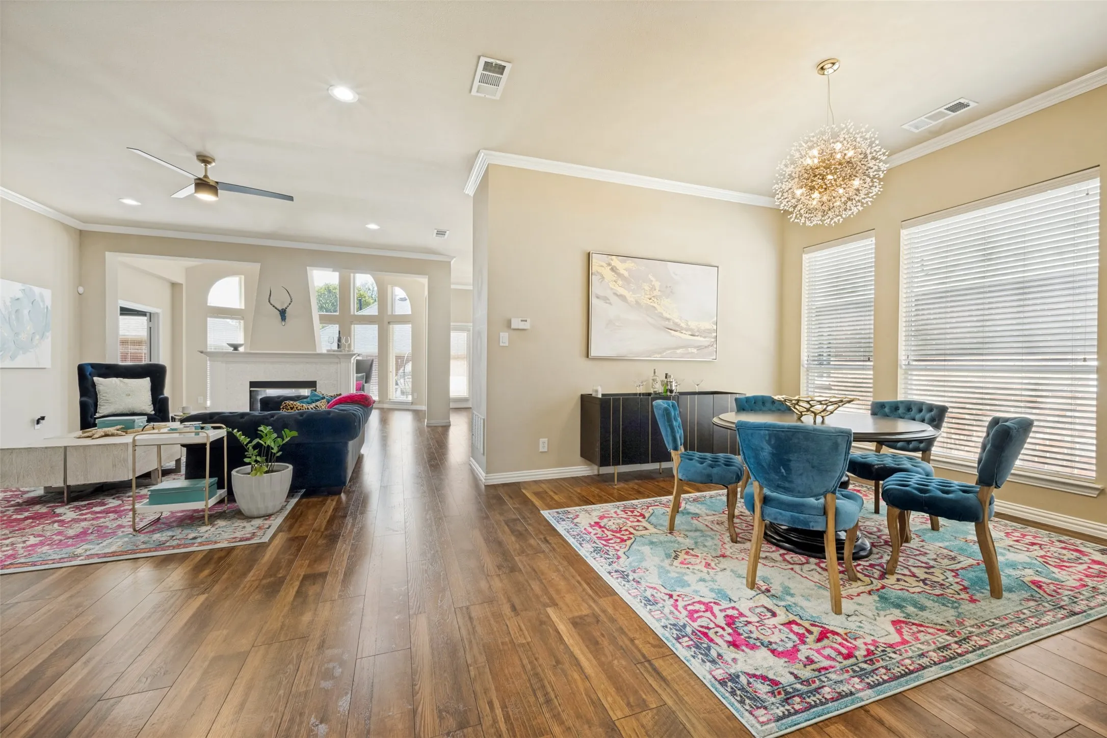 Single Family Residence For Sale in Denton County , 8019 Navisota Drive, Lantana, Texas 76226, 3 Bedroom, 3 Bathroom, 2 Garage spaces, 2,853 Sqft, built in 2002, mls#21358972, Real Estate Agent in Lantana, Homes For Sale in Denton county, Homes For Sale in Lantana, Realtor in Lantana Texas, Real Estate Brokerage Independent Realty Texas, Luminita Cordes Realtor
