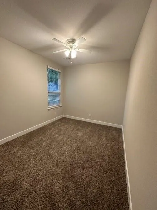 Single Family Residence For Rent in Grayson County , 914 W Baker Street, Denison, Texas 75020, 3 Bedroom, 2 Bathroom, 1 Garage spaces, 1,319 Sqft, built in 2023, mls#21359939, Real Estate Agent in Denison, Homes For Rent in Grayson county, Homes For Rent in Denison, Realtor in Denison Texas, Real Estate Brokerage Independent Realty Texas, Luminita Cordes Realtor