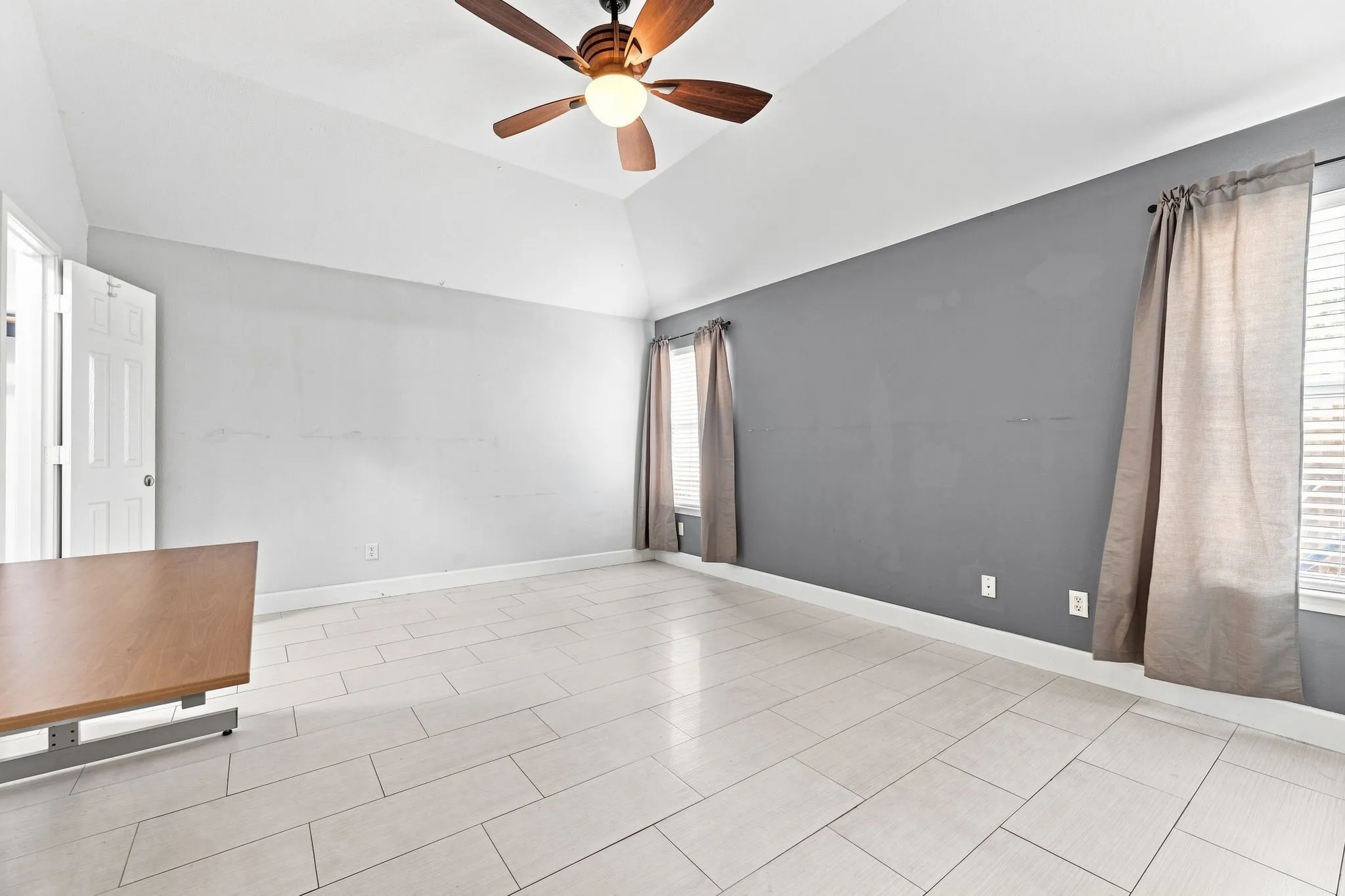 Massive owners suite 16 x 14, with ensuite
