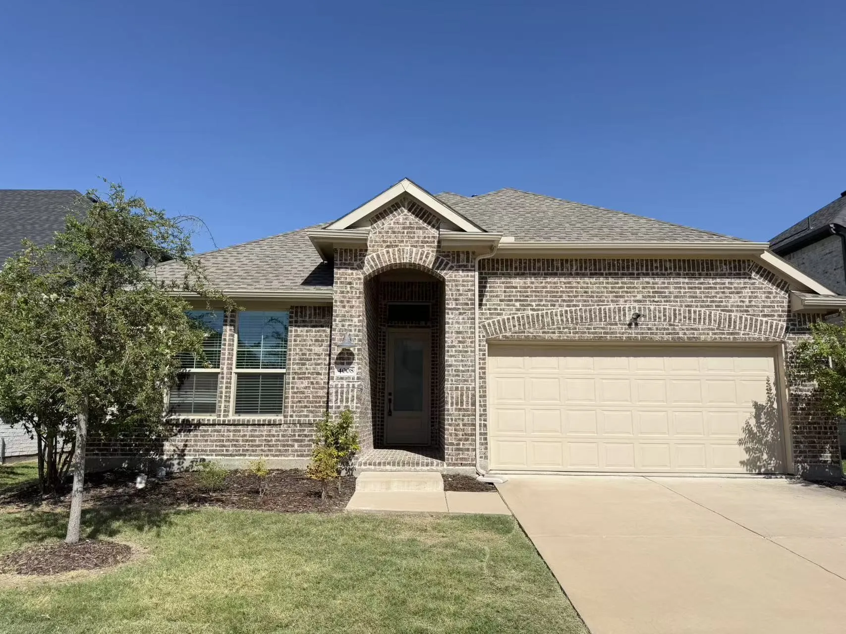 Single Family Residence For Sale in Collin County , 4008 Nightingale Street, Celina, Texas 75009, 4 Bedroom, 3 Bathroom, 2 Garage spaces, 2,040 Sqft, built in 2021, mls#21359930, Real Estate Agent in Celina, Homes For Sale in Collin county, Homes For Sale in Celina, Realtor in Celina Texas, Real Estate Brokerage Independent Realty Texas, Luminita Cordes Realtor