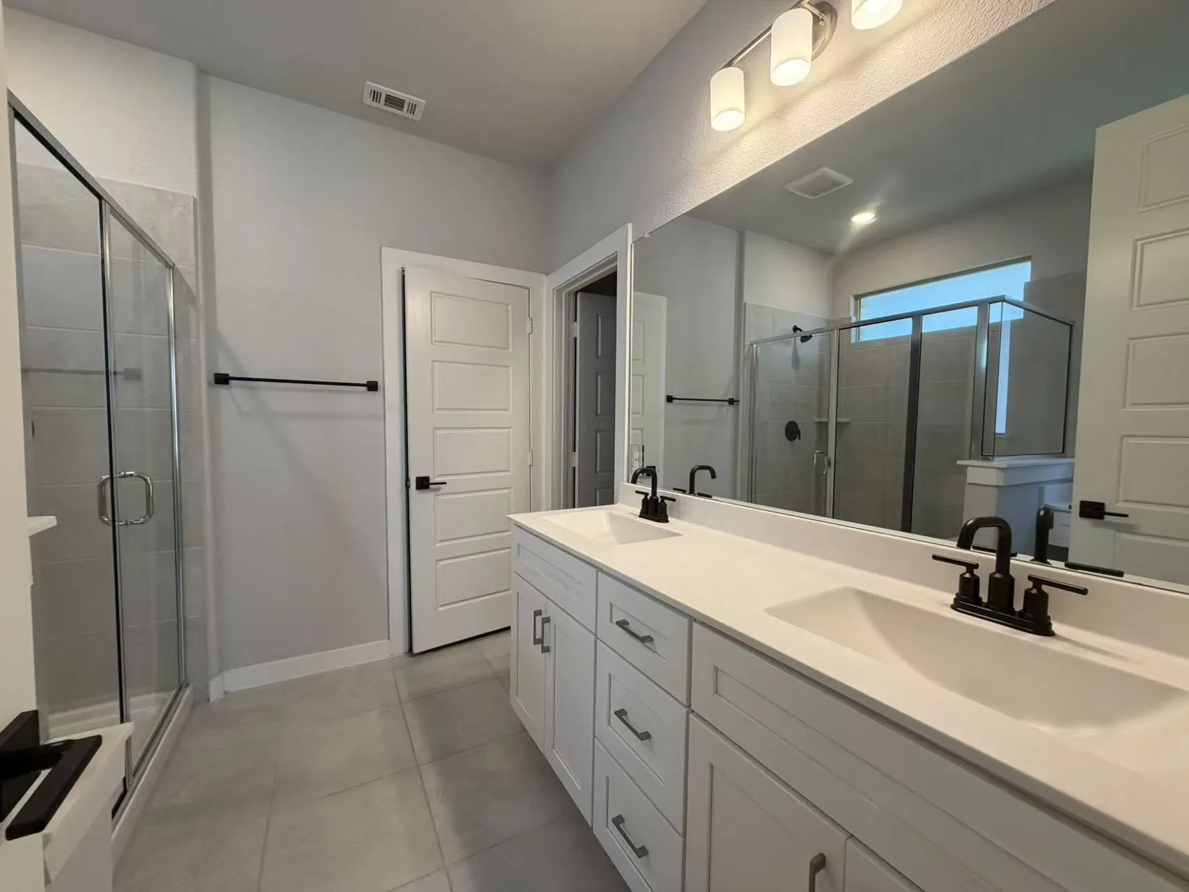 Single Family Residence For Sale in Collin County , 4008 Nightingale Street, Celina, Texas 75009, 4 Bedroom, 3 Bathroom, 2 Garage spaces, 2,040 Sqft, built in 2021, mls#21359930, Real Estate Agent in Celina, Homes For Sale in Collin county, Homes For Sale in Celina, Realtor in Celina Texas, Real Estate Brokerage Independent Realty Texas, Luminita Cordes Realtor