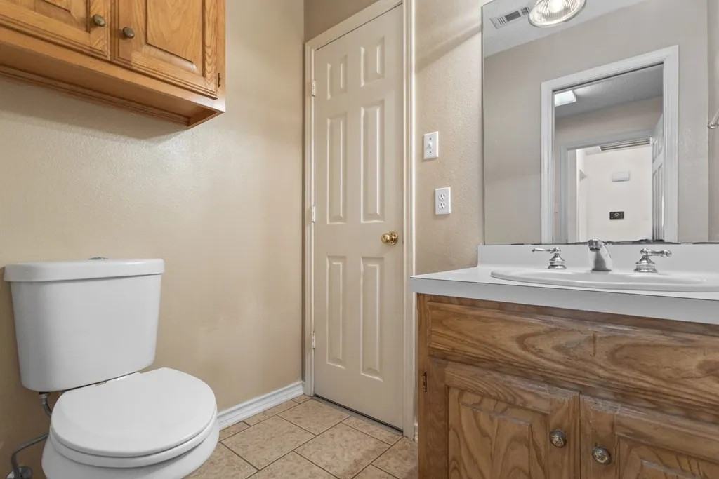 Single Family Residence For Sale in Van Zandt County , 290 A Vz County Road 3222, Wills Point, Texas 75169, 3 Bedroom, 3 Bathroom, 1 Garage spaces, 1,797 Sqft, built in 1995, mls#21359948, Real Estate Agent in Wills Point, Homes For Sale in Van Zandt county, Homes For Sale in Wills Point, Realtor in Wills Point Texas, Real Estate Brokerage Independent Realty Texas, Luminita Cordes Realtor