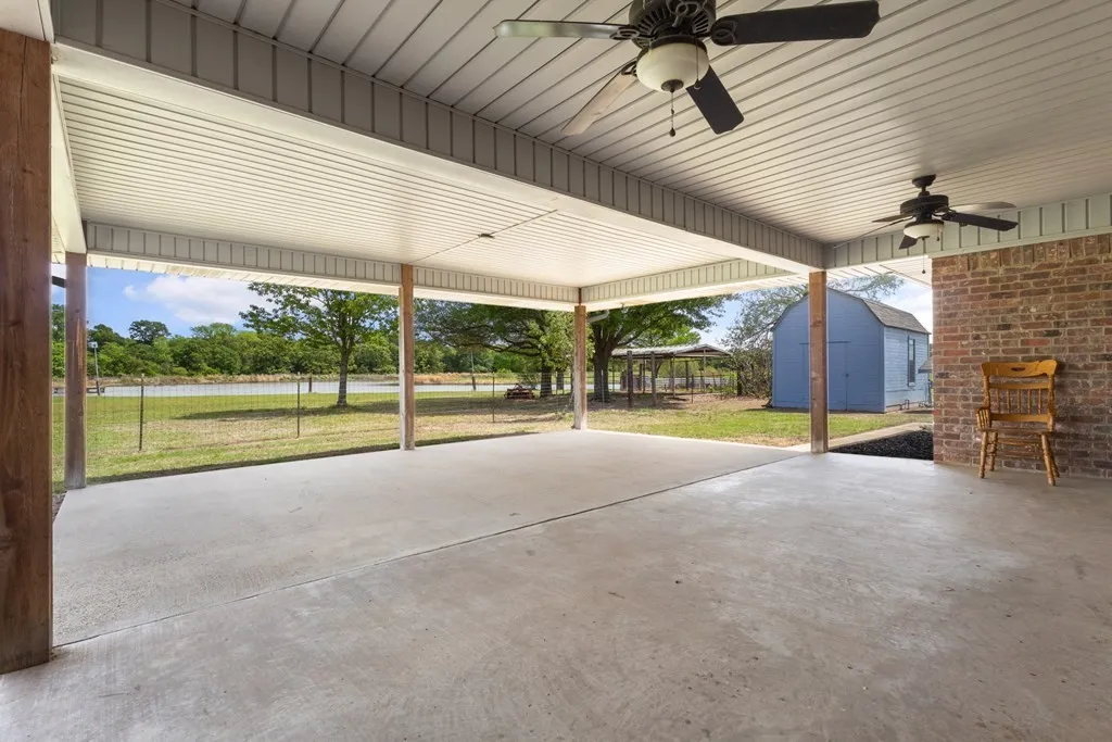 Single Family Residence For Sale in Van Zandt County , 290 A Vz County Road 3222, Wills Point, Texas 75169, 3 Bedroom, 3 Bathroom, 1 Garage spaces, 1,797 Sqft, built in 1995, mls#21359948, Real Estate Agent in Wills Point, Homes For Sale in Van Zandt county, Homes For Sale in Wills Point, Realtor in Wills Point Texas, Real Estate Brokerage Independent Realty Texas, Luminita Cordes Realtor