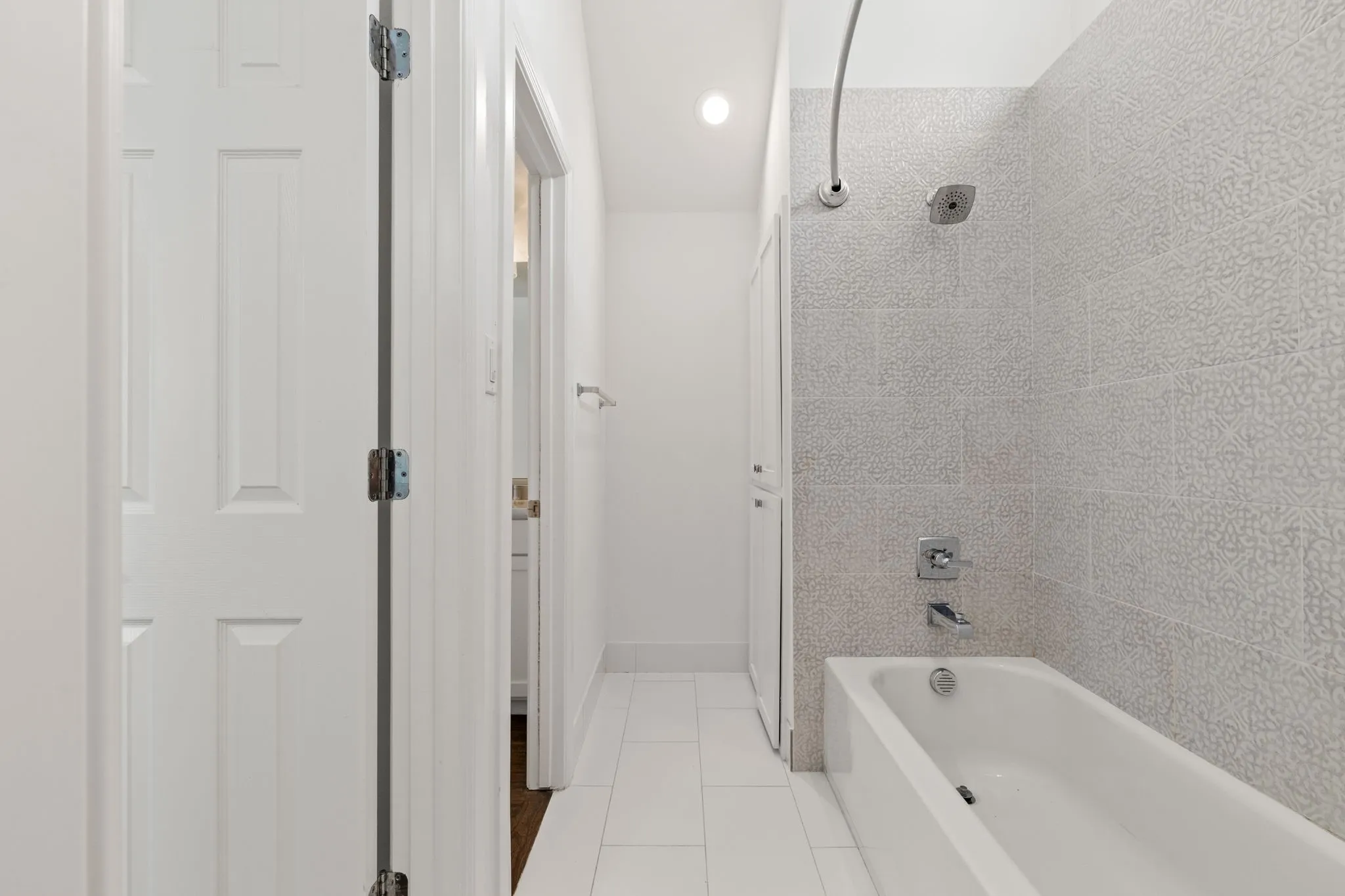 Single Family Residence For Sale in Dallas County , 9418 Blue Jay Way, Irving, Texas 75063, 3 Bedroom, 3 Bathroom, 2 Garage spaces, 1,853 Sqft, built in 1989, mls#21359508, Real Estate Agent in Irving, Homes For Sale in Dallas county, Homes For Sale in Irving, Realtor in Irving Texas, Real Estate Brokerage Independent Realty Texas, Luminita Cordes Realtor