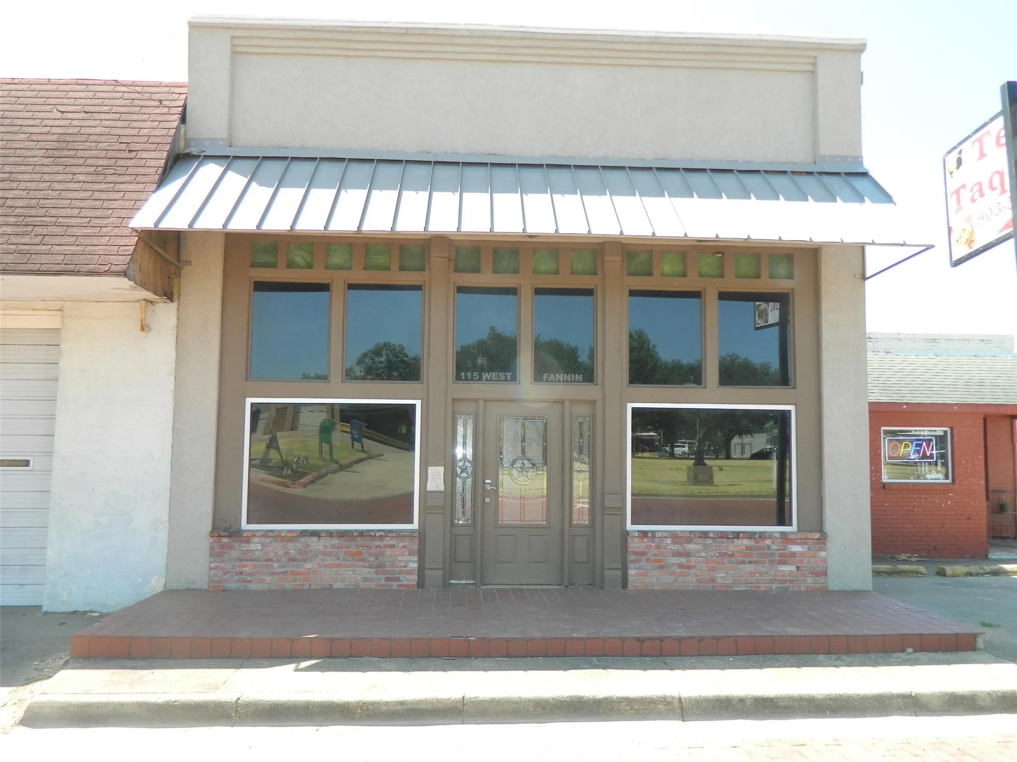 Retail For Sale in Fannin County , 115 W Fannin Street W, Leonard, Texas 75452, 0, 0, Garage spaces, 0 Sqft, built in 2006, Price $239,000, mls#21358138, Real Estate Agent in Leonard, Homes For Sale in Fannin county, Homes For Sale in Leonard, Realtor in Leonard Texas, Real Estate Brokerage Independent Realty Texas, Luminita Cordes Realtor