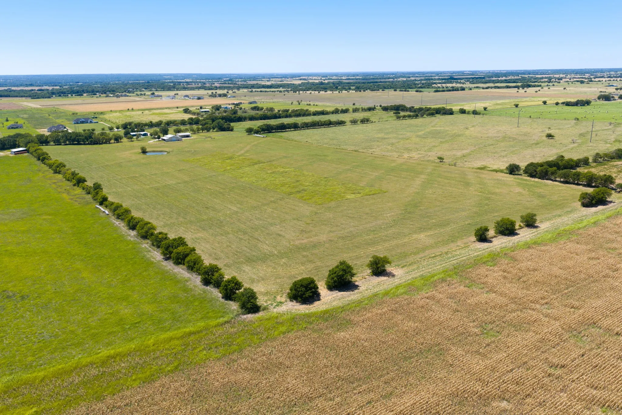 Single Family Residence For Sale in Ellis County , 257 Bud Run Road, Waxahachie, Texas 75165, 3 Bedroom, 3 Bathroom, 2 Garage spaces, 1,841 Sqft, built in 1972, mls#21359741, Real Estate Agent in Waxahachie, Homes For Sale in Ellis county, Homes For Sale in Waxahachie, Realtor in Waxahachie Texas, Real Estate Brokerage Independent Realty Texas, Luminita Cordes Realtor