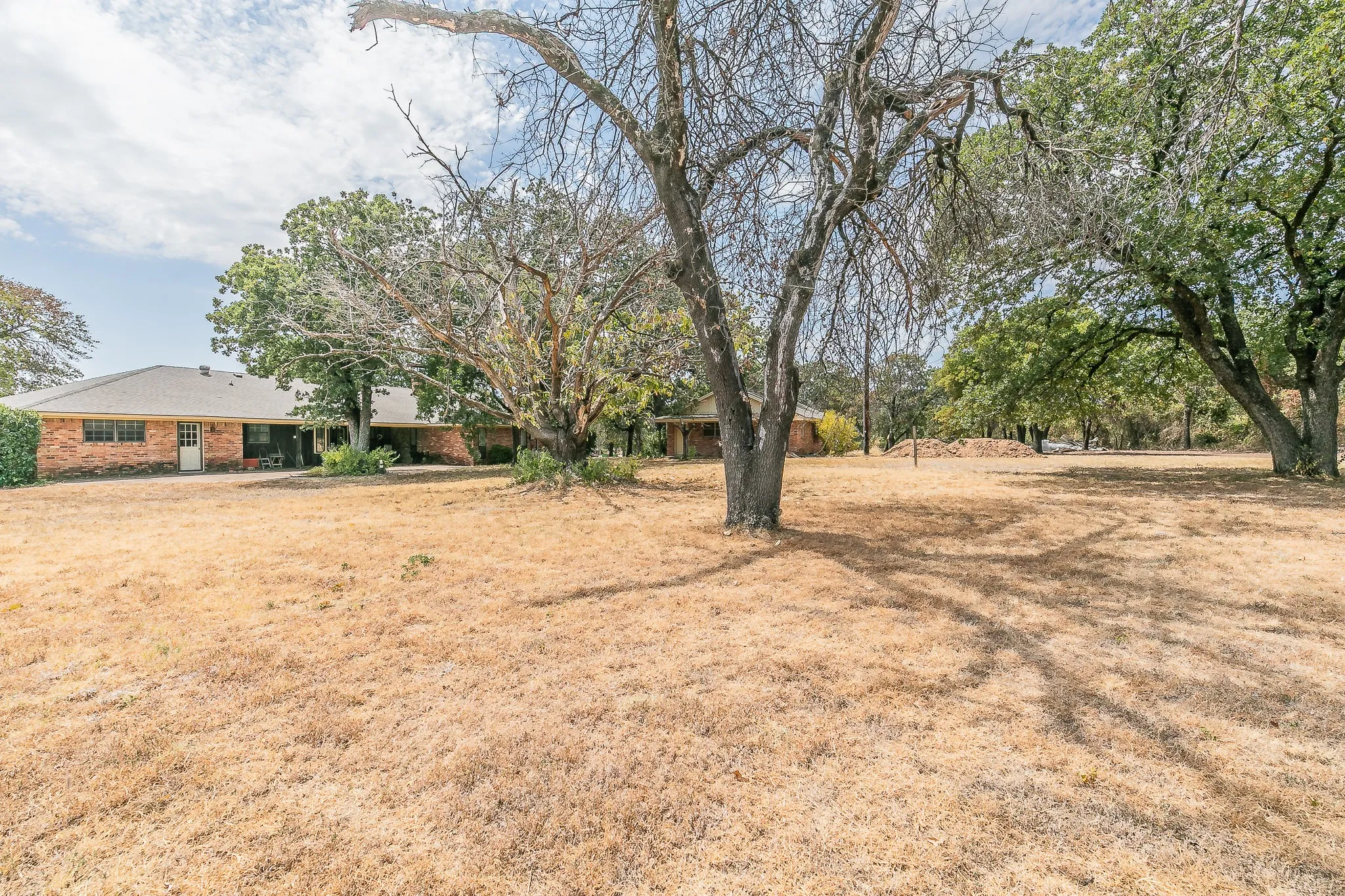Unimproved Land For Sale in Tarrant County , 5001 Sunset Circle N, Fort Worth, Texas 76244, 0, 0, Garage spaces, 0 Sqft, built in 1971, mls#21357771, Real Estate Agent in Fort Worth, Homes For Sale in Tarrant county, Homes For Sale in Fort Worth, Realtor in Fort Worth Texas, Real Estate Brokerage Independent Realty Texas, Luminita Cordes Realtor