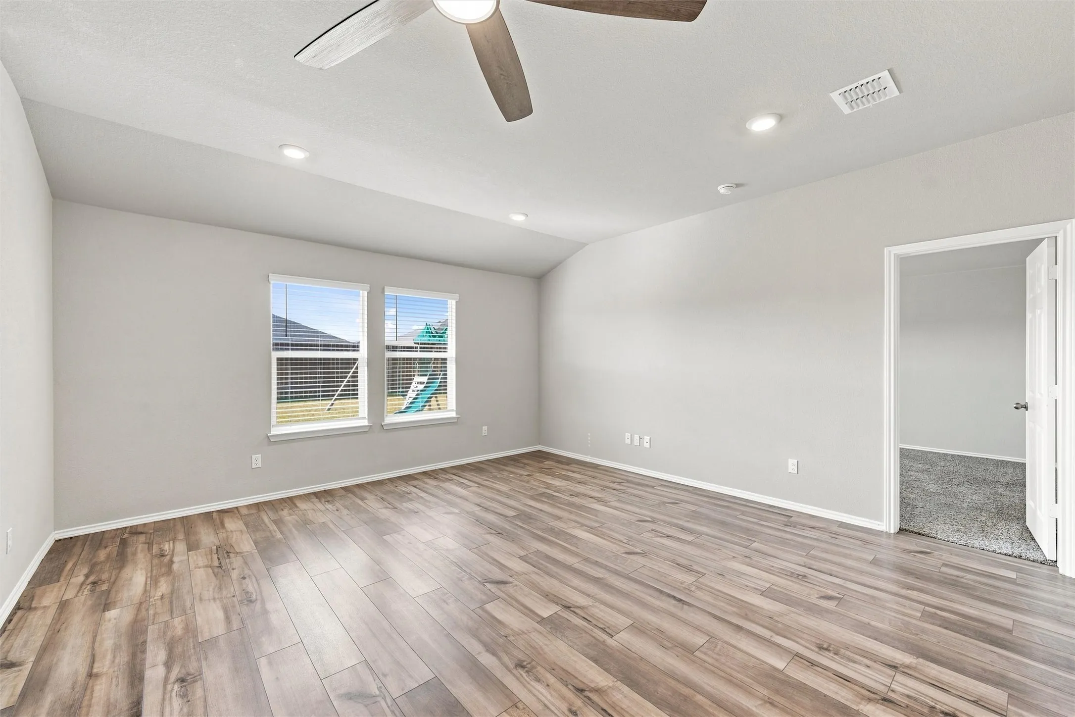 Single Family Residence For Sale in Mc Lennan County , 7100 Canadian Drive, Waco, Texas 76633, 4 Bedroom, 2 Bathroom, 2 Garage spaces, 1,815 Sqft, built in 2023, mls#21359877, Real Estate Agent in Waco, Homes For Sale in Mc Lennan county, Homes For Sale in Waco, Realtor in Waco Texas, Real Estate Brokerage Independent Realty Texas, Luminita Cordes Realtor