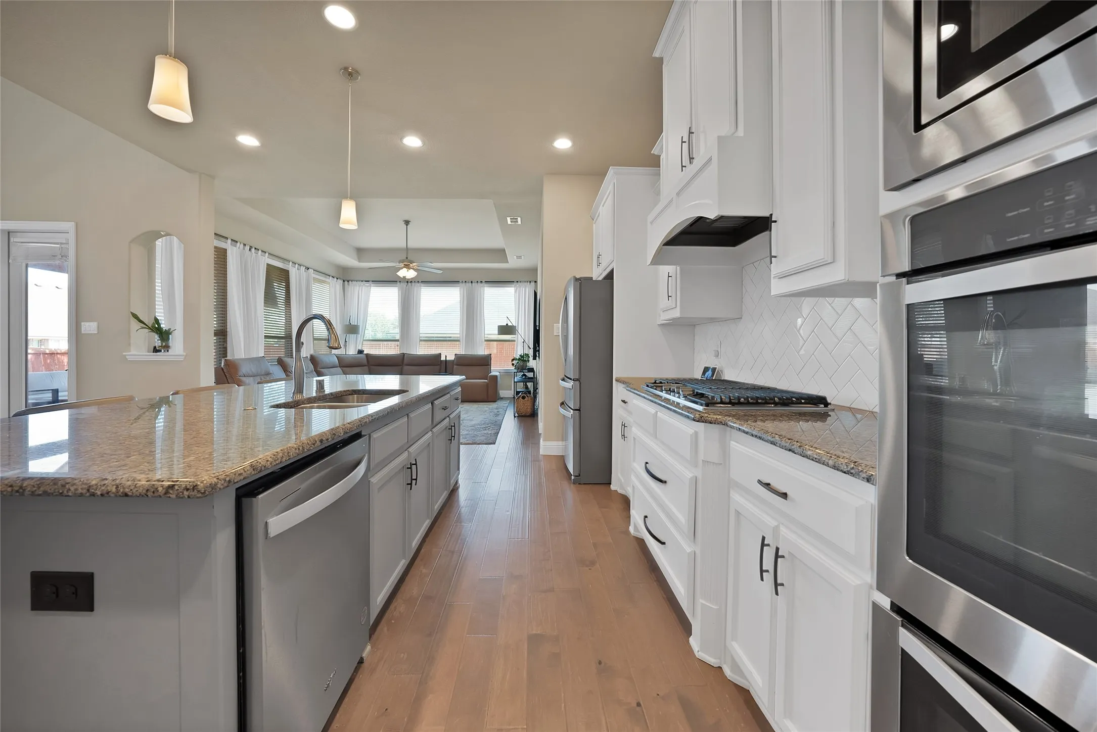 Single Family Residence For Sale in Tarrant County , 4702 Sunflower Drive, Mansfield, Texas 76063, 5 Bedroom, 4 Bathroom, 2 Garage spaces, 3,414 Sqft, built in 2016, mls#21356030, Real Estate Agent in Mansfield, Homes For Sale in Tarrant county, Homes For Sale in Mansfield, Realtor in Mansfield Texas, Real Estate Brokerage Independent Realty Texas, Luminita Cordes Realtor