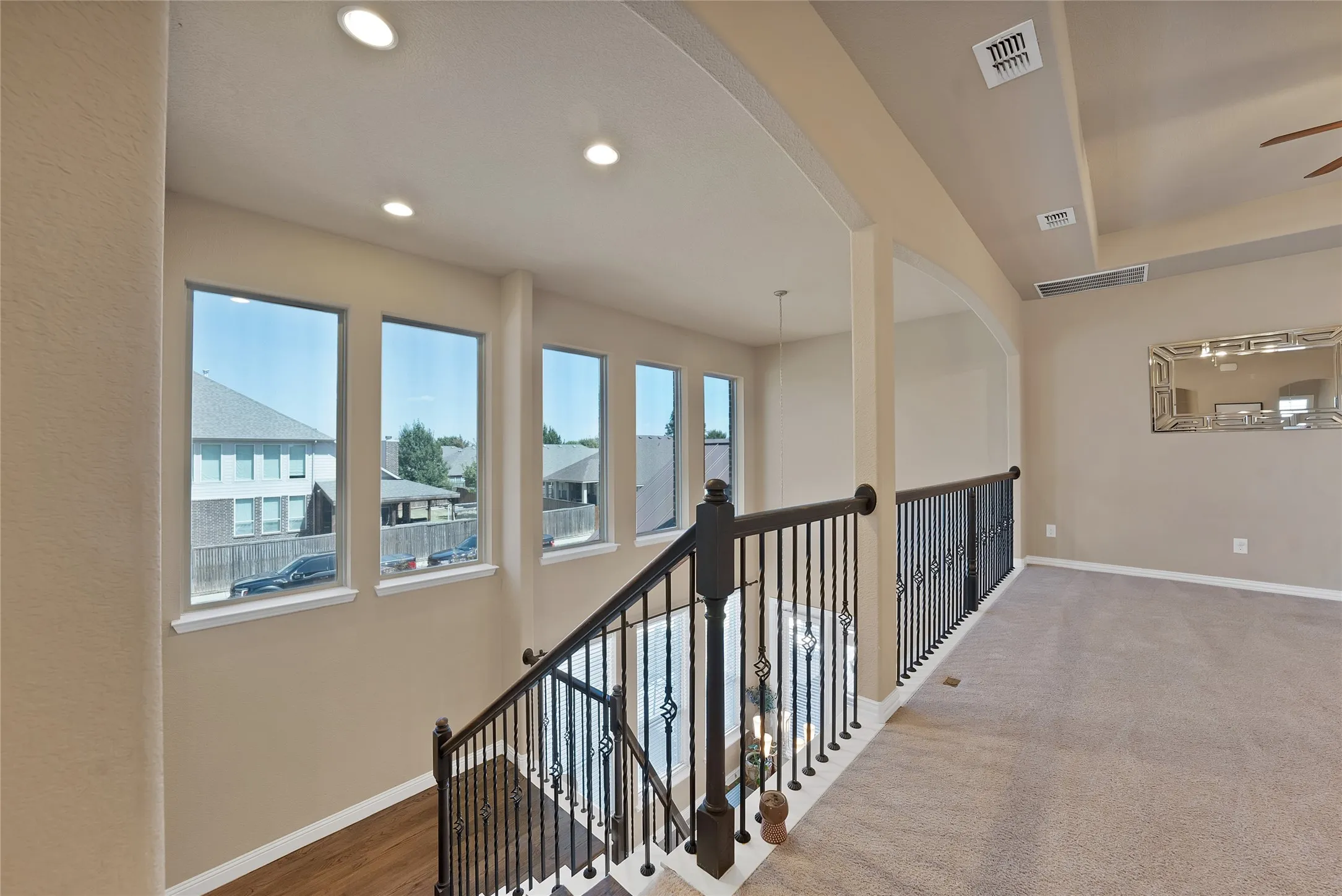 Single Family Residence For Sale in Tarrant County , 4702 Sunflower Drive, Mansfield, Texas 76063, 5 Bedroom, 4 Bathroom, 2 Garage spaces, 3,414 Sqft, built in 2016, mls#21356030, Real Estate Agent in Mansfield, Homes For Sale in Tarrant county, Homes For Sale in Mansfield, Realtor in Mansfield Texas, Real Estate Brokerage Independent Realty Texas, Luminita Cordes Realtor