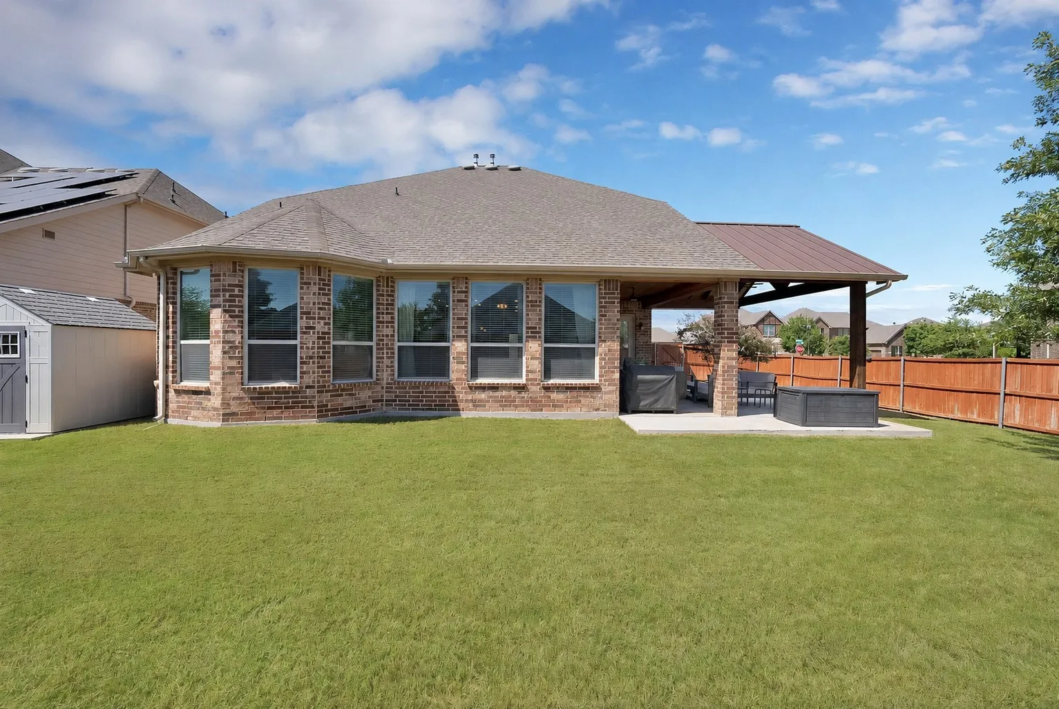 Single Family Residence For Sale in Tarrant County , 4702 Sunflower Drive, Mansfield, Texas 76063, 5 Bedroom, 4 Bathroom, 2 Garage spaces, 3,414 Sqft, built in 2016, mls#21356030, Real Estate Agent in Mansfield, Homes For Sale in Tarrant county, Homes For Sale in Mansfield, Realtor in Mansfield Texas, Real Estate Brokerage Independent Realty Texas, Luminita Cordes Realtor