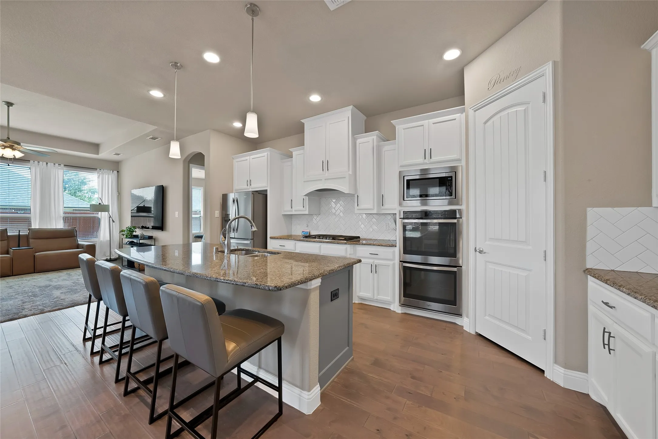 Single Family Residence For Sale in Tarrant County , 4702 Sunflower Drive, Mansfield, Texas 76063, 5 Bedroom, 4 Bathroom, 2 Garage spaces, 3,414 Sqft, built in 2016, mls#21356030, Real Estate Agent in Mansfield, Homes For Sale in Tarrant county, Homes For Sale in Mansfield, Realtor in Mansfield Texas, Real Estate Brokerage Independent Realty Texas, Luminita Cordes Realtor