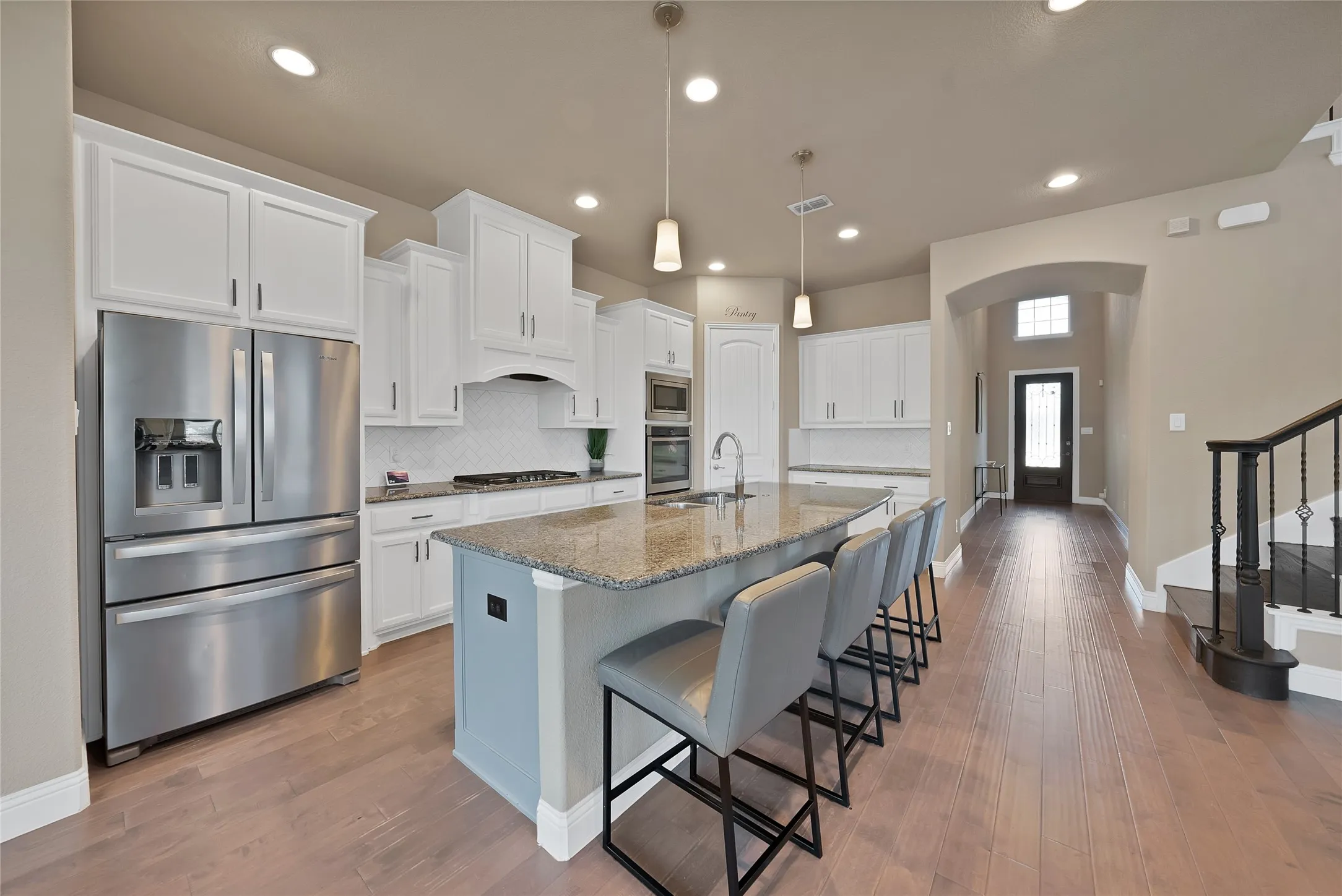 Single Family Residence For Sale in Tarrant County , 4702 Sunflower Drive, Mansfield, Texas 76063, 5 Bedroom, 4 Bathroom, 2 Garage spaces, 3,414 Sqft, built in 2016, mls#21356030, Real Estate Agent in Mansfield, Homes For Sale in Tarrant county, Homes For Sale in Mansfield, Realtor in Mansfield Texas, Real Estate Brokerage Independent Realty Texas, Luminita Cordes Realtor