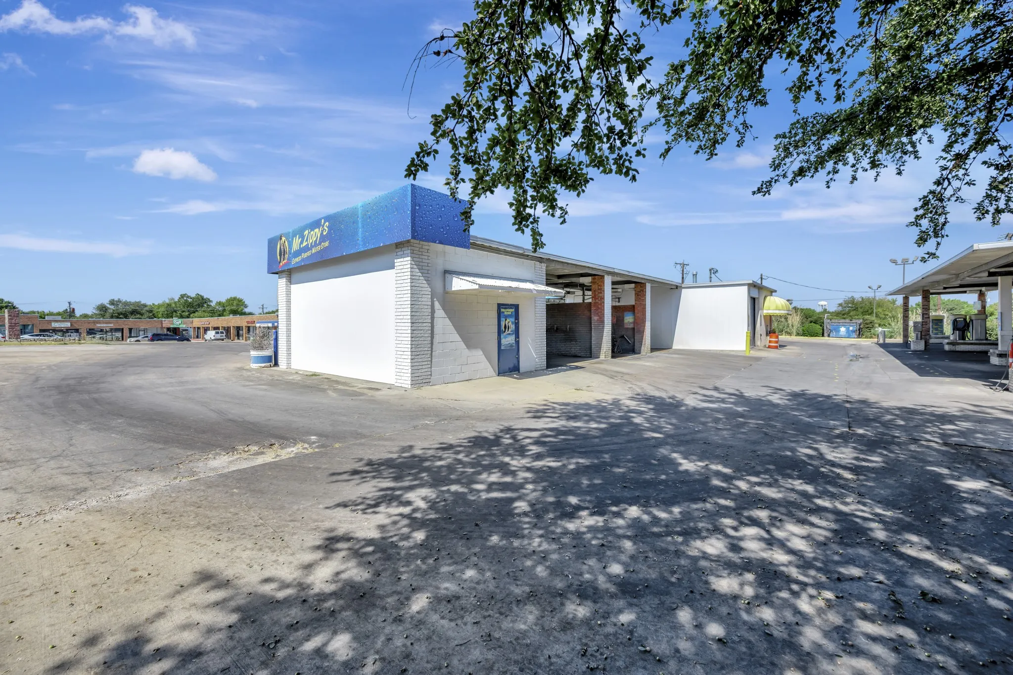 Business For Sale in Tarrant County , 504 N Main, Euless, Texas 76039, 0, 0, Garage spaces, 0 Sqft, built in 1980, mls#21359922, Real Estate Agent in Euless, Homes For Sale in Tarrant county, Homes For Sale in Euless, Realtor in Euless Texas, Real Estate Brokerage Independent Realty Texas, Luminita Cordes Realtor
