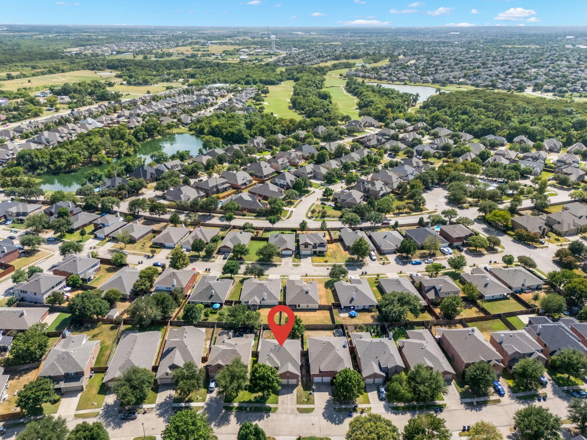 Single Family Residence For Sale in Collin County , 315 Highland Creek Drive, Wylie, Texas 75098, 4 Bedroom, 3 Bathroom, 2 Garage spaces, 2,736 Sqft, built in 2005, mls#21358665, Real Estate Agent in Wylie, Homes For Sale in Collin county, Homes For Sale in Wylie, Realtor in Wylie Texas, Real Estate Brokerage Independent Realty Texas, Luminita Cordes Realtor