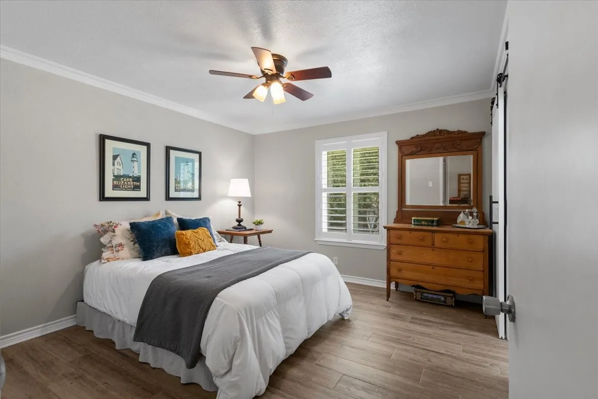 Single Family Residence For Sale in Smith County , 103 Grass Knoll Drive, Hideaway, Texas 75771, 3 Bedroom, 2 Bathroom, 2 Garage spaces, 1,510 Sqft, built in 1978, mls#21359396, Real Estate Agent in Hideaway, Homes For Sale in Smith county, Homes For Sale in Hideaway, Realtor in Hideaway Texas, Real Estate Brokerage Independent Realty Texas, Luminita Cordes Realtor