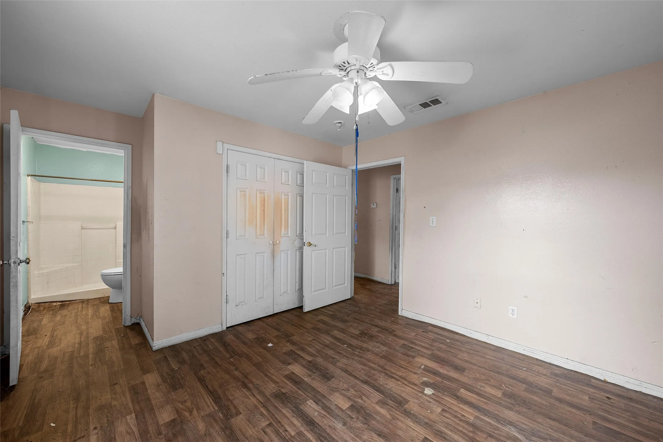 Single Family Residence For Sale in Mc Lennan County , 1309 Tabor Street, Waco, Texas 76704, 2 Bedroom, 2 Bathroom, Garage spaces, 1,200 Sqft, built in 2006, mls#21349023, Real Estate Agent in Waco, Homes For Sale in Mc Lennan county, Homes For Sale in Waco, Realtor in Waco Texas, Real Estate Brokerage Independent Realty Texas, Luminita Cordes Realtor