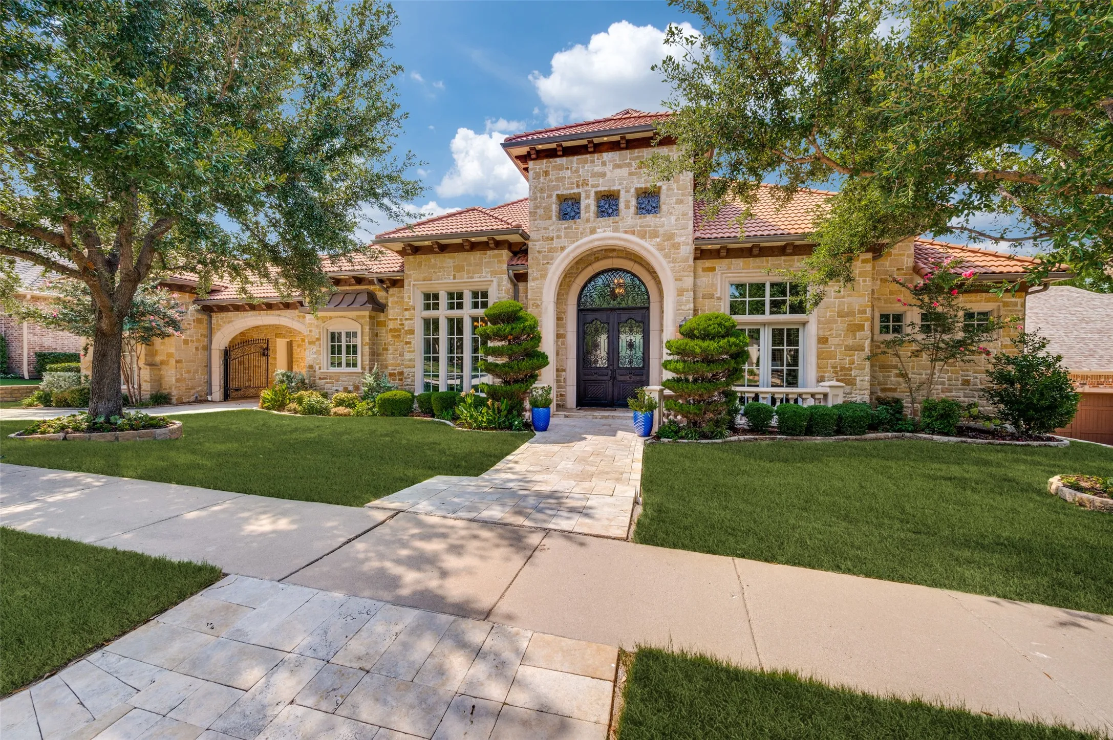 Single Family Residence For Sale in Collin County , 6203 Sweeney Trail, Frisco, Texas 75034, 5 Bedroom, 7 Bathroom, 3 Garage spaces, 7,125 Sqft, built in 2009, mls#21356689, Real Estate Agent in Frisco, Homes For Sale in Collin county, Homes For Sale in Frisco, Realtor in Frisco Texas, Real Estate Brokerage Independent Realty Texas, Luminita Cordes Realtor