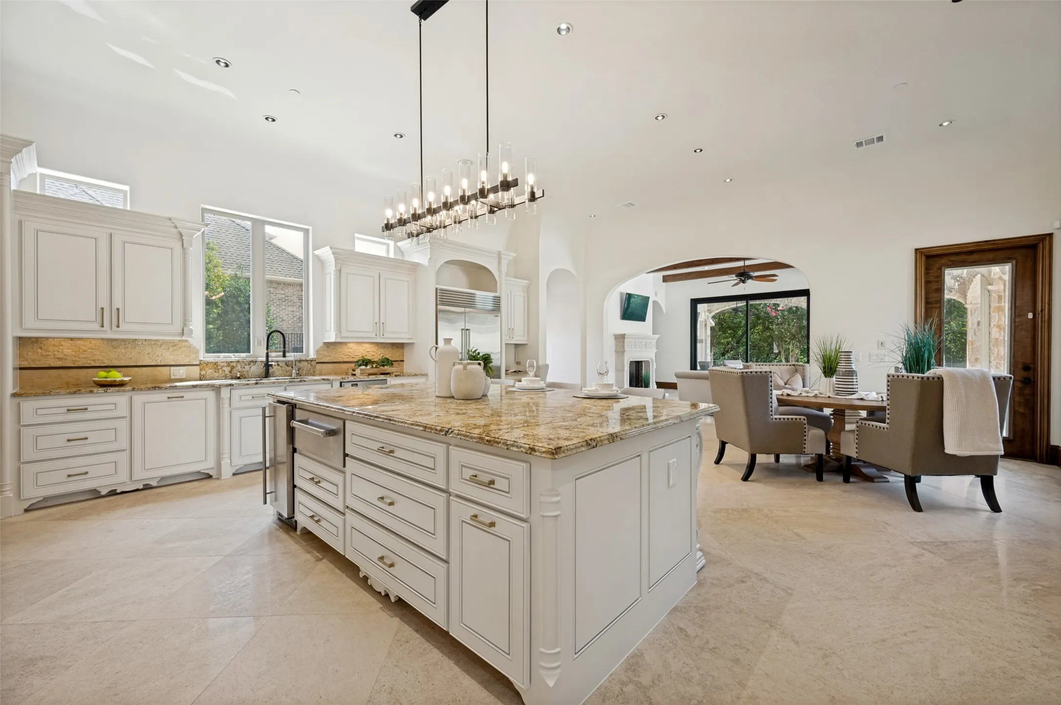 Single Family Residence For Sale in Collin County , 6203 Sweeney Trail, Frisco, Texas 75034, 5 Bedroom, 7 Bathroom, 3 Garage spaces, 7,125 Sqft, built in 2009, mls#21356689, Real Estate Agent in Frisco, Homes For Sale in Collin county, Homes For Sale in Frisco, Realtor in Frisco Texas, Real Estate Brokerage Independent Realty Texas, Luminita Cordes Realtor