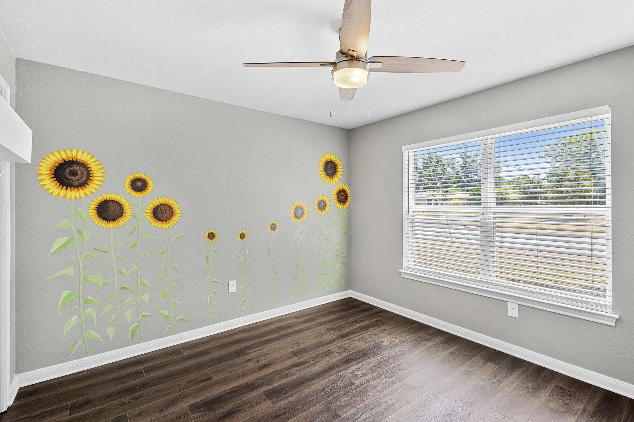 Single Family Residence For Sale in Mc Lennan County , 6001 Haden Drive, Waco, Texas 76710, 4 Bedroom, 2 Bathroom, 2 Garage spaces, 2,006 Sqft, built in 1965, mls#21359583, Real Estate Agent in Waco, Homes For Sale in Mc Lennan county, Homes For Sale in Waco, Realtor in Waco Texas, Real Estate Brokerage Independent Realty Texas, Luminita Cordes Realtor