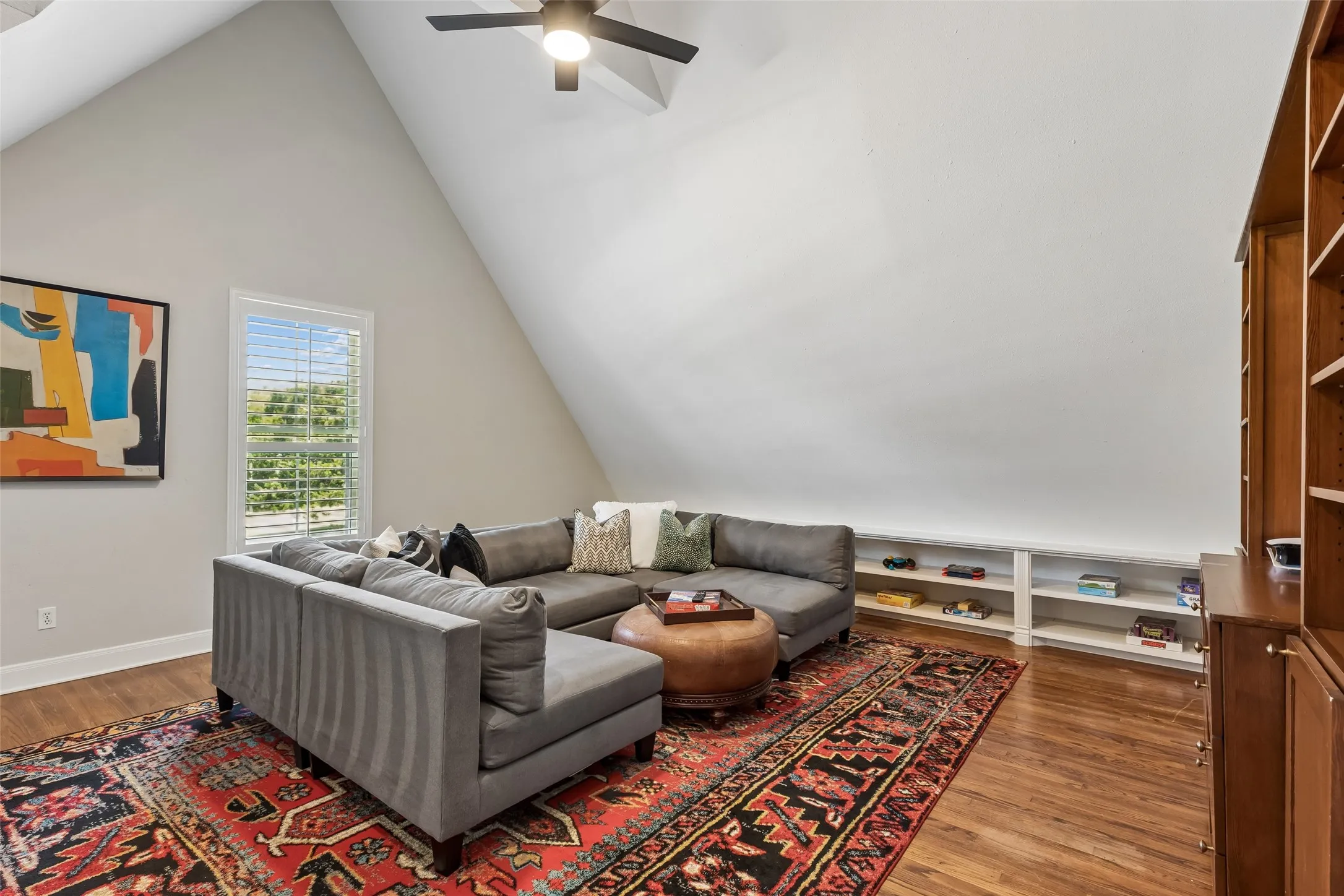 Single Family Residence For Sale in Rockwall County , 221 Carriage Hill Lane, Heath, Texas 75032, 4 Bedroom, 3 Bathroom, 2 Garage spaces, 3,807 Sqft, built in 1996, mls#21359911, Real Estate Agent in Heath, Homes For Sale in Rockwall county, Homes For Sale in Heath, Realtor in Heath Texas, Real Estate Brokerage Independent Realty Texas, Luminita Cordes Realtor