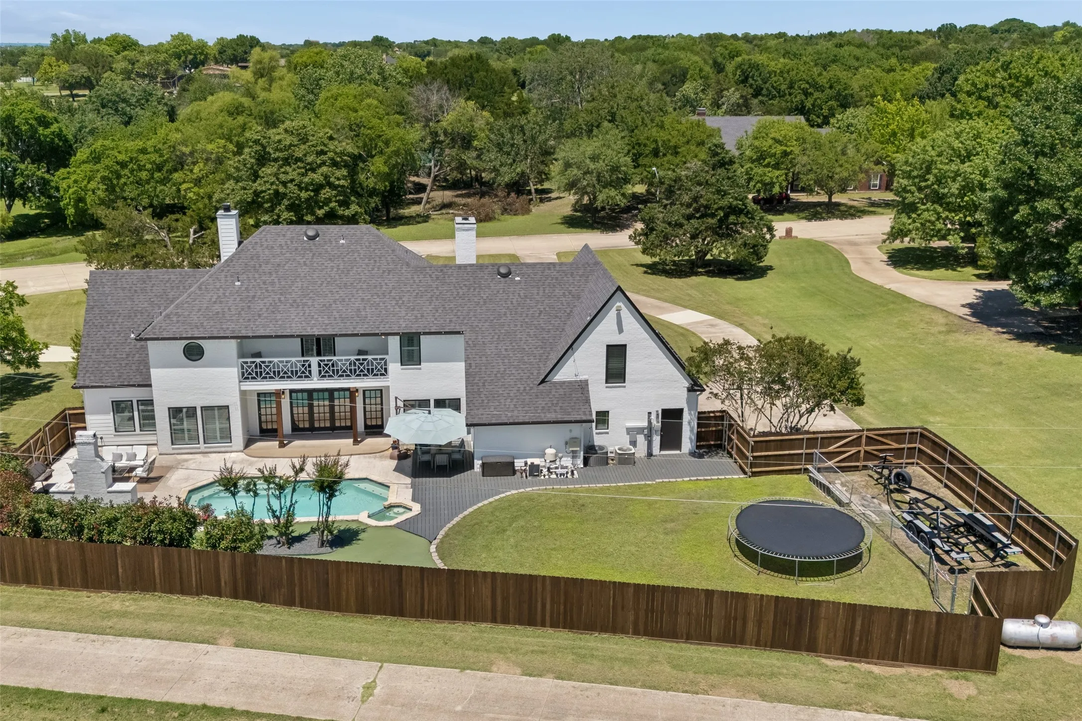 Single Family Residence For Sale in Rockwall County , 221 Carriage Hill Lane, Heath, Texas 75032, 4 Bedroom, 3 Bathroom, 2 Garage spaces, 3,807 Sqft, built in 1996, mls#21359911, Real Estate Agent in Heath, Homes For Sale in Rockwall county, Homes For Sale in Heath, Realtor in Heath Texas, Real Estate Brokerage Independent Realty Texas, Luminita Cordes Realtor