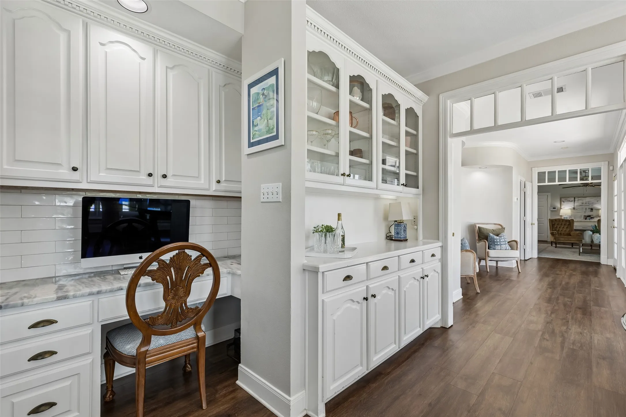 Single Family Residence For Sale in Rockwall County , 221 Carriage Hill Lane, Heath, Texas 75032, 4 Bedroom, 3 Bathroom, 2 Garage spaces, 3,807 Sqft, built in 1996, mls#21359911, Real Estate Agent in Heath, Homes For Sale in Rockwall county, Homes For Sale in Heath, Realtor in Heath Texas, Real Estate Brokerage Independent Realty Texas, Luminita Cordes Realtor