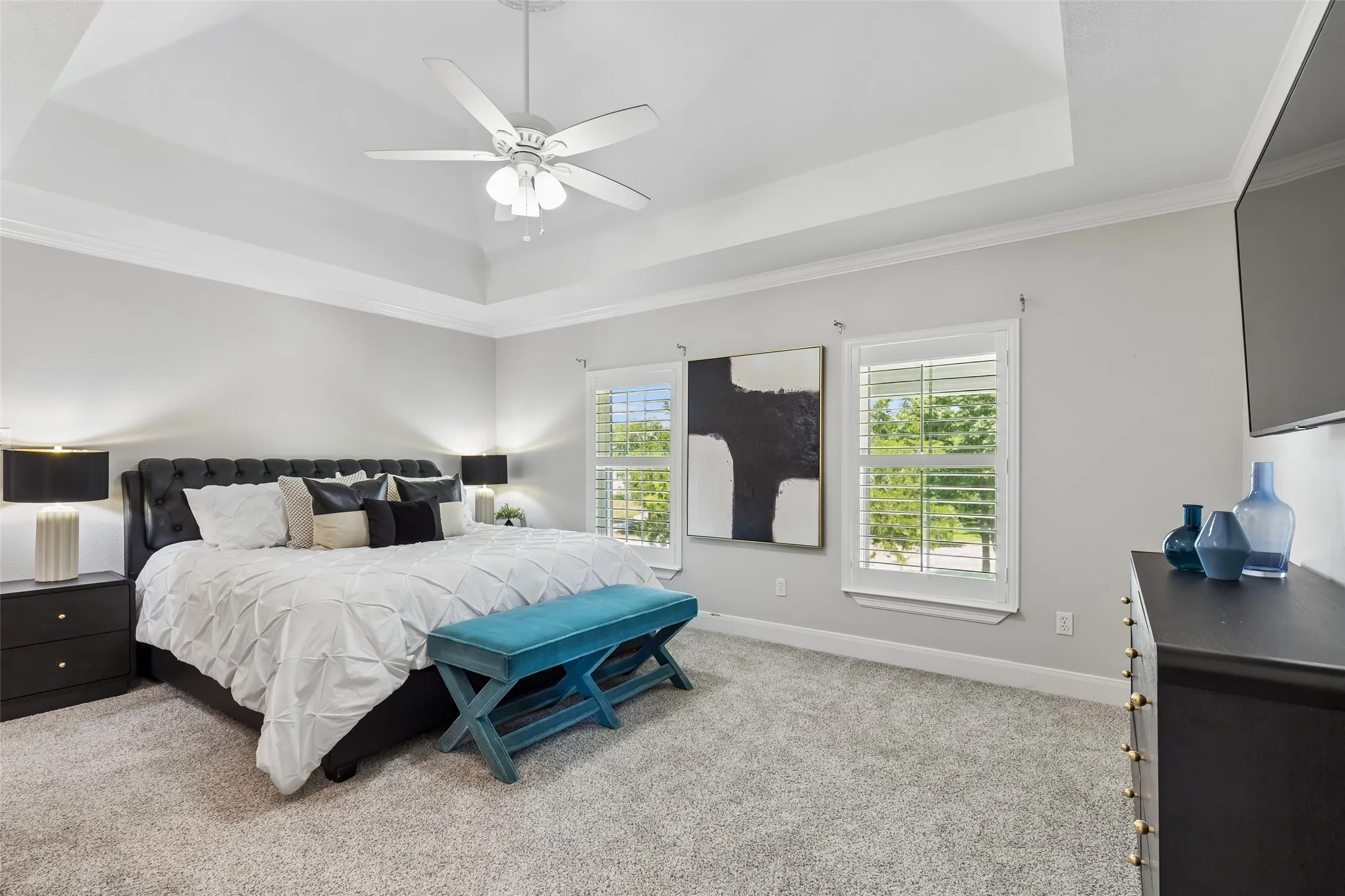 Single Family Residence For Sale in Rockwall County , 221 Carriage Hill Lane, Heath, Texas 75032, 4 Bedroom, 3 Bathroom, 2 Garage spaces, 3,807 Sqft, built in 1996, mls#21359911, Real Estate Agent in Heath, Homes For Sale in Rockwall county, Homes For Sale in Heath, Realtor in Heath Texas, Real Estate Brokerage Independent Realty Texas, Luminita Cordes Realtor