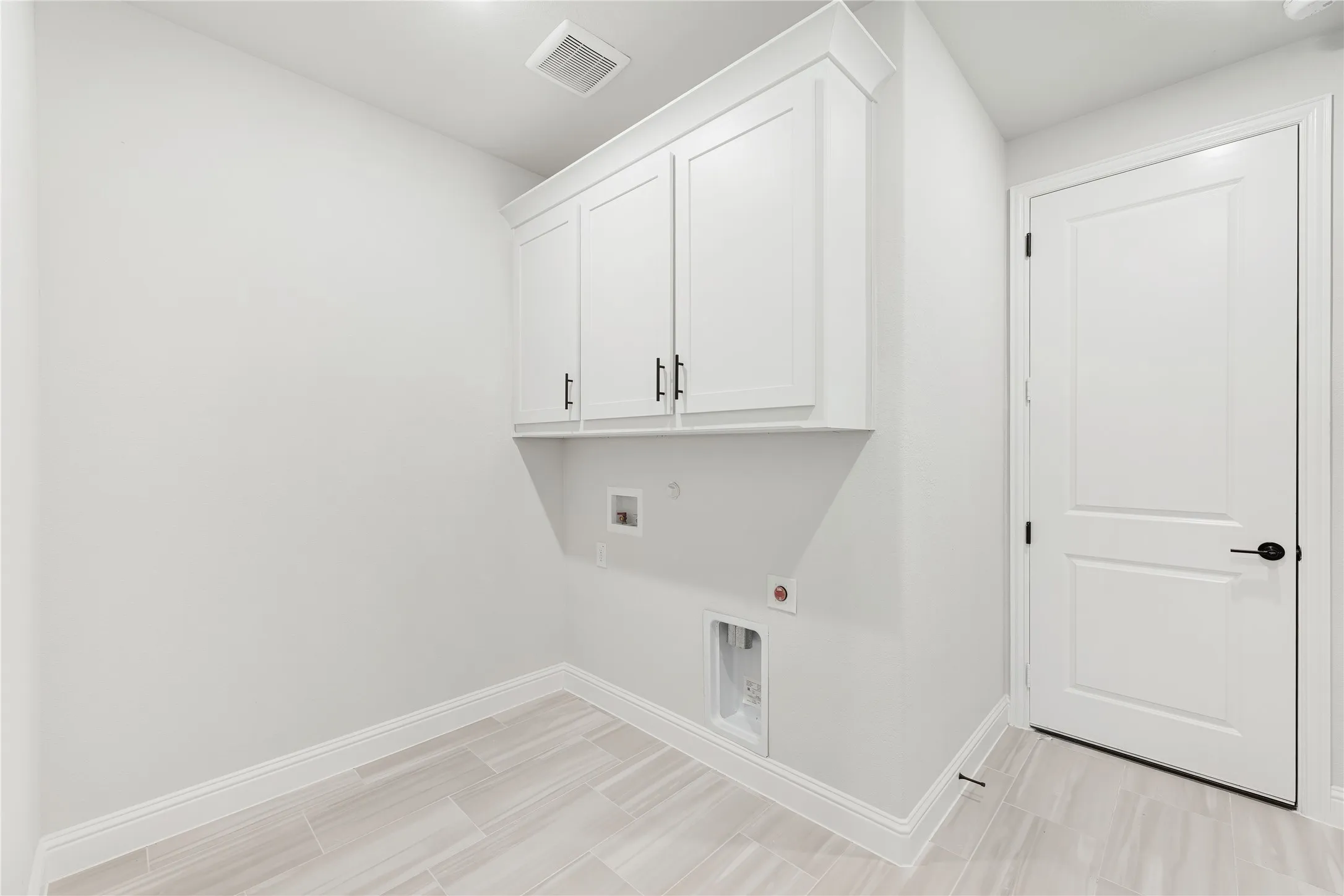 Single Family Residence For Sale in Ellis County , 941 Cardinal Drive, Midlothian, Texas 76065, 5 Bedroom, 5 Bathroom, 2 Garage spaces, 4,233 Sqft, built in 2026, mls#21359988, Real Estate Agent in Midlothian, Homes For Sale in Ellis county, Homes For Sale in Midlothian, Realtor in Midlothian Texas, Real Estate Brokerage Independent Realty Texas, Luminita Cordes Realtor