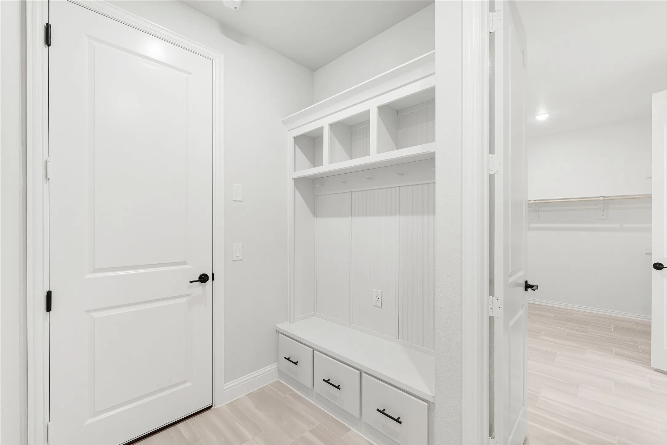 Single Family Residence For Sale in Ellis County , 941 Cardinal Drive, Midlothian, Texas 76065, 5 Bedroom, 5 Bathroom, 2 Garage spaces, 4,233 Sqft, built in 2026, mls#21359988, Real Estate Agent in Midlothian, Homes For Sale in Ellis county, Homes For Sale in Midlothian, Realtor in Midlothian Texas, Real Estate Brokerage Independent Realty Texas, Luminita Cordes Realtor