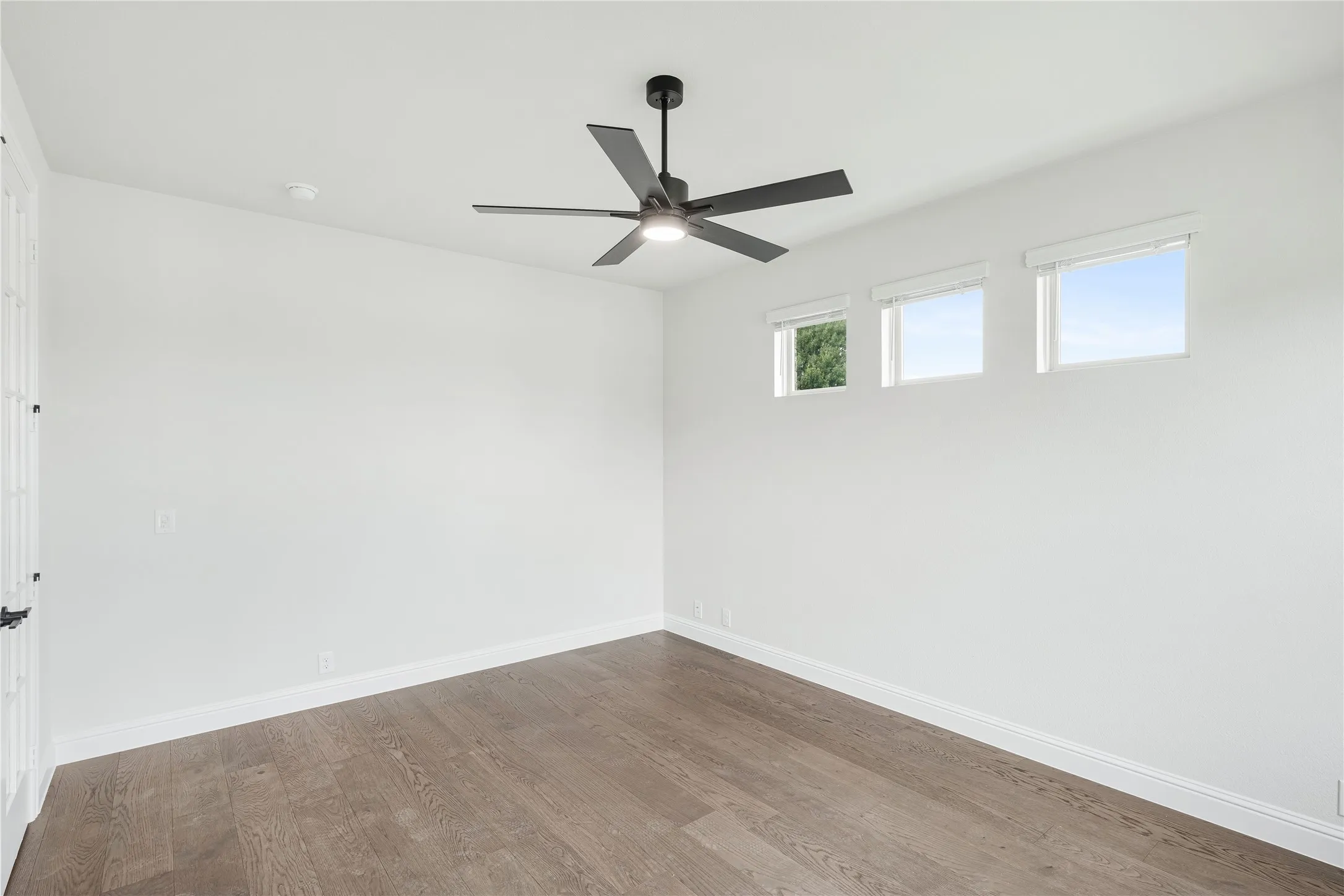 Single Family Residence For Sale in Ellis County , 941 Cardinal Drive, Midlothian, Texas 76065, 5 Bedroom, 5 Bathroom, 2 Garage spaces, 4,233 Sqft, built in 2026, mls#21359988, Real Estate Agent in Midlothian, Homes For Sale in Ellis county, Homes For Sale in Midlothian, Realtor in Midlothian Texas, Real Estate Brokerage Independent Realty Texas, Luminita Cordes Realtor