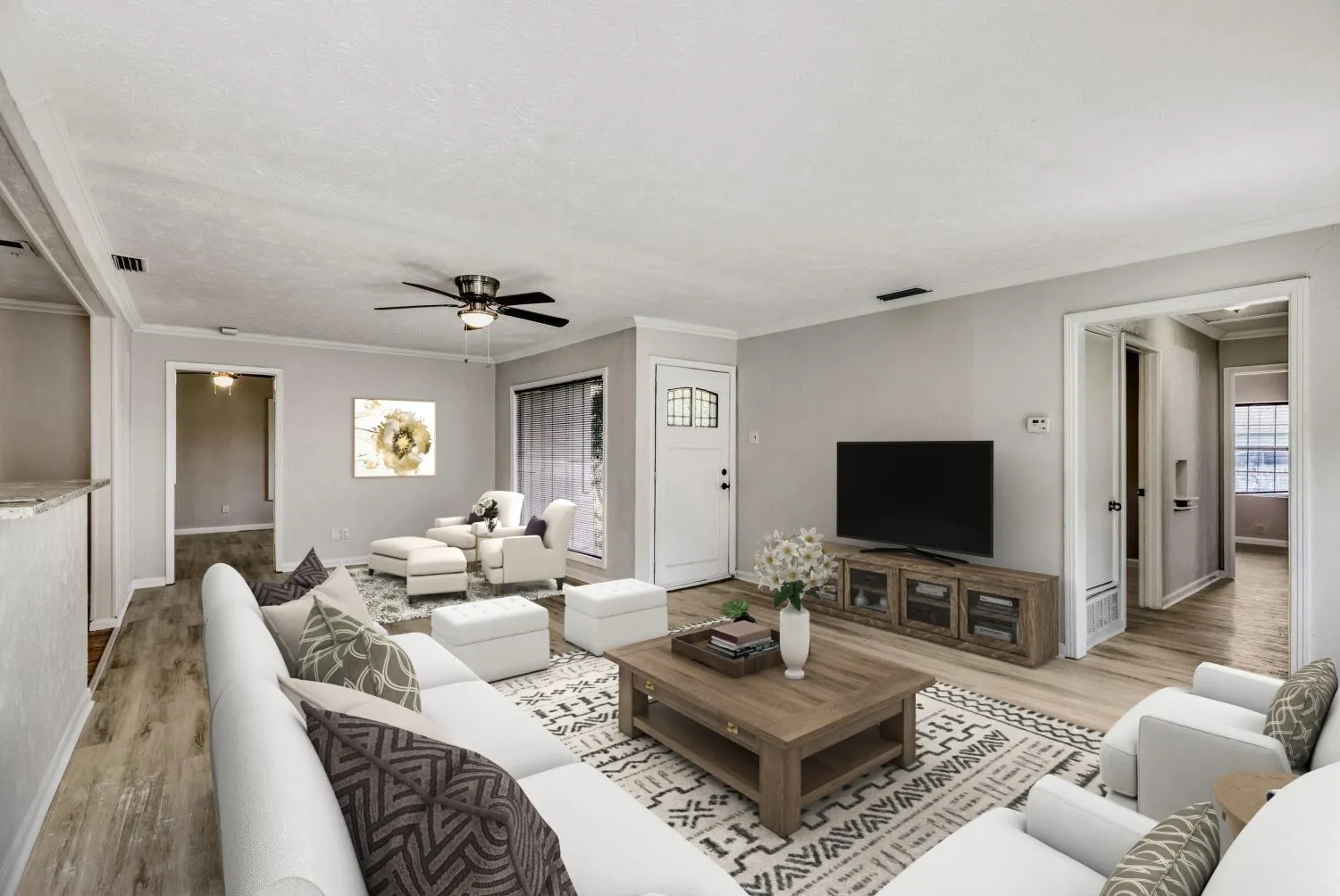 Single Family Residence For Sale in Dallas County , 1017 Hoke Smith Drive, Dallas, Texas 75224, 3 Bedroom, 2 Bathroom, Garage spaces, 1,425 Sqft, built in 1952, mls#21345275, Real Estate Agent in Dallas, Homes For Sale in Dallas county, Homes For Sale in Dallas, Realtor in Dallas Texas, Real Estate Brokerage Independent Realty Texas, Luminita Cordes Realtor