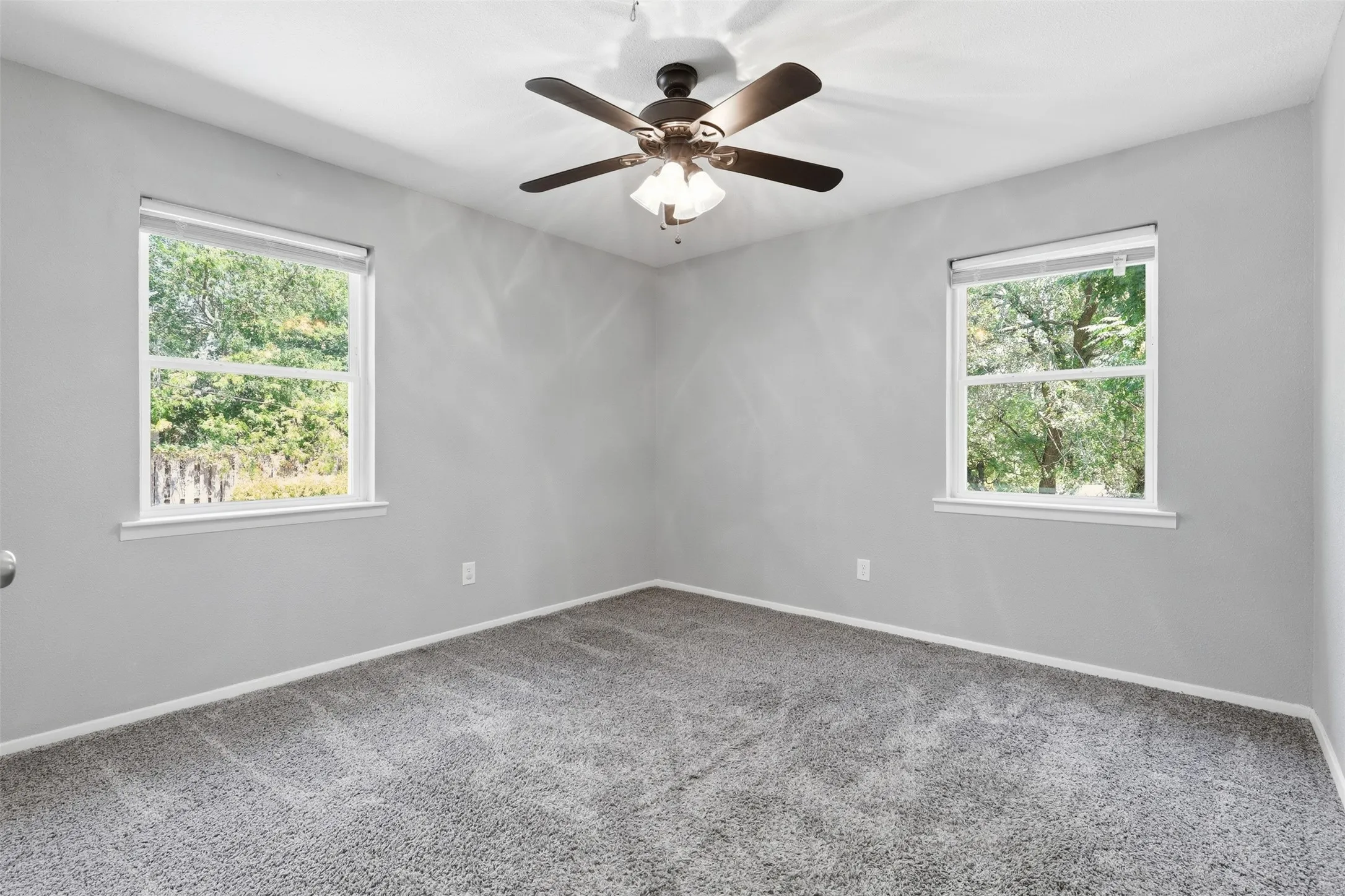 Single Family Residence For Sale in Parker County , 110 Oak Ridge Terrace, Weatherford, Texas 76086, 3 Bedroom, 2 Bathroom, 2 Garage spaces, 1,419 Sqft, built in 1960, mls#21358803, Real Estate Agent in Weatherford, Homes For Sale in Parker county, Homes For Sale in Weatherford, Realtor in Weatherford Texas, Real Estate Brokerage Independent Realty Texas, Luminita Cordes Realtor
