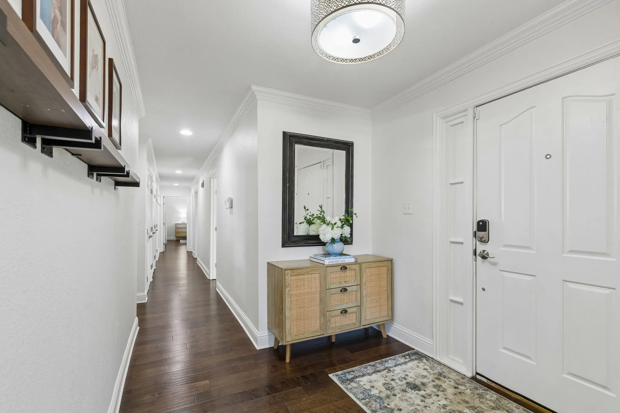 Single Family Residence For Sale in Tarrant County , 1828 Ems Road E, Fort Worth, Texas 76116, 3 Bedroom, 2 Bathroom, 1 Garage spaces, 2,008 Sqft, built in 1958, mls#21359731, Real Estate Agent in Fort Worth, Homes For Sale in Tarrant county, Homes For Sale in Fort Worth, Realtor in Fort Worth Texas, Real Estate Brokerage Independent Realty Texas, Luminita Cordes Realtor