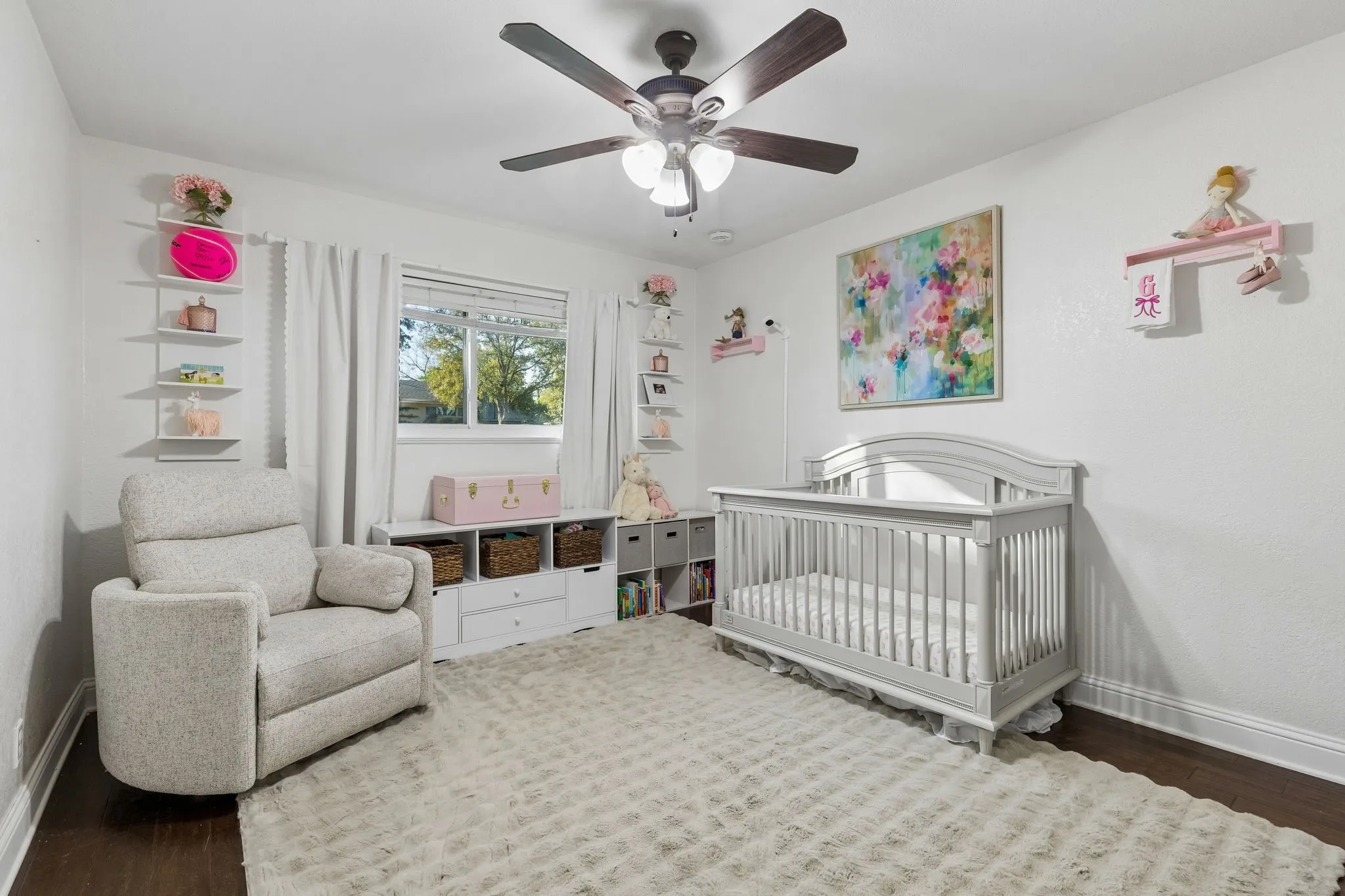 Single Family Residence For Sale in Tarrant County , 1828 Ems Road E, Fort Worth, Texas 76116, 3 Bedroom, 2 Bathroom, 1 Garage spaces, 2,008 Sqft, built in 1958, mls#21359731, Real Estate Agent in Fort Worth, Homes For Sale in Tarrant county, Homes For Sale in Fort Worth, Realtor in Fort Worth Texas, Real Estate Brokerage Independent Realty Texas, Luminita Cordes Realtor