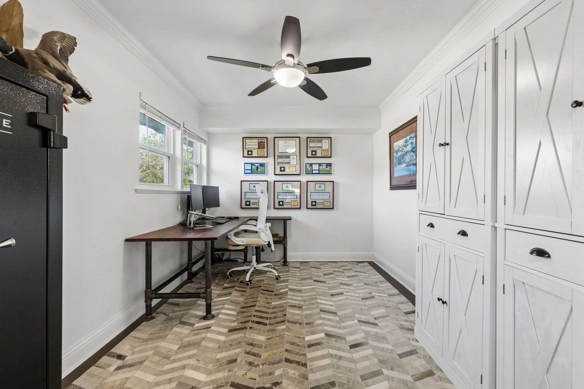 Single Family Residence For Sale in Tarrant County , 1828 Ems Road E, Fort Worth, Texas 76116, 3 Bedroom, 2 Bathroom, 1 Garage spaces, 2,008 Sqft, built in 1958, mls#21359731, Real Estate Agent in Fort Worth, Homes For Sale in Tarrant county, Homes For Sale in Fort Worth, Realtor in Fort Worth Texas, Real Estate Brokerage Independent Realty Texas, Luminita Cordes Realtor