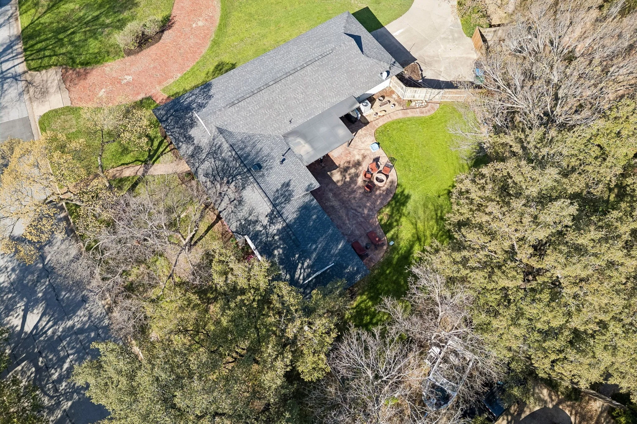 Single Family Residence For Sale in Tarrant County , 1828 Ems Road E, Fort Worth, Texas 76116, 3 Bedroom, 2 Bathroom, 1 Garage spaces, 2,008 Sqft, built in 1958, mls#21359731, Real Estate Agent in Fort Worth, Homes For Sale in Tarrant county, Homes For Sale in Fort Worth, Realtor in Fort Worth Texas, Real Estate Brokerage Independent Realty Texas, Luminita Cordes Realtor