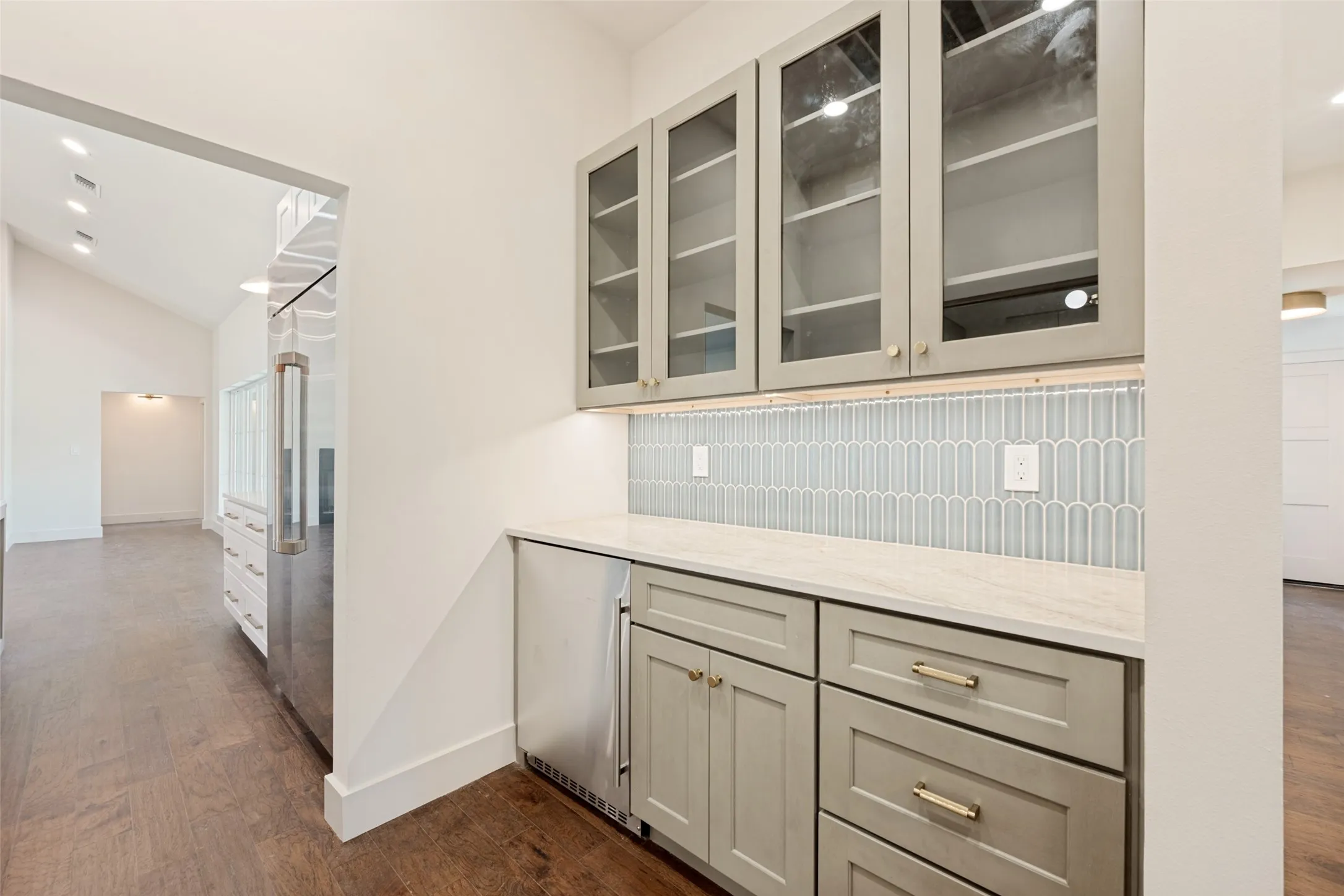 Single Family Residence For Sale in Tarrant County , 4000 Tamworth Road, Fort Worth, Texas 76116, 4 Bedroom, 5 Bathroom, 3 Garage spaces, 3,836 Sqft, built in 2026, mls#21356806, Real Estate Agent in Fort Worth, Homes For Sale in Tarrant county, Homes For Sale in Fort Worth, Realtor in Fort Worth Texas, Real Estate Brokerage Independent Realty Texas, Luminita Cordes Realtor